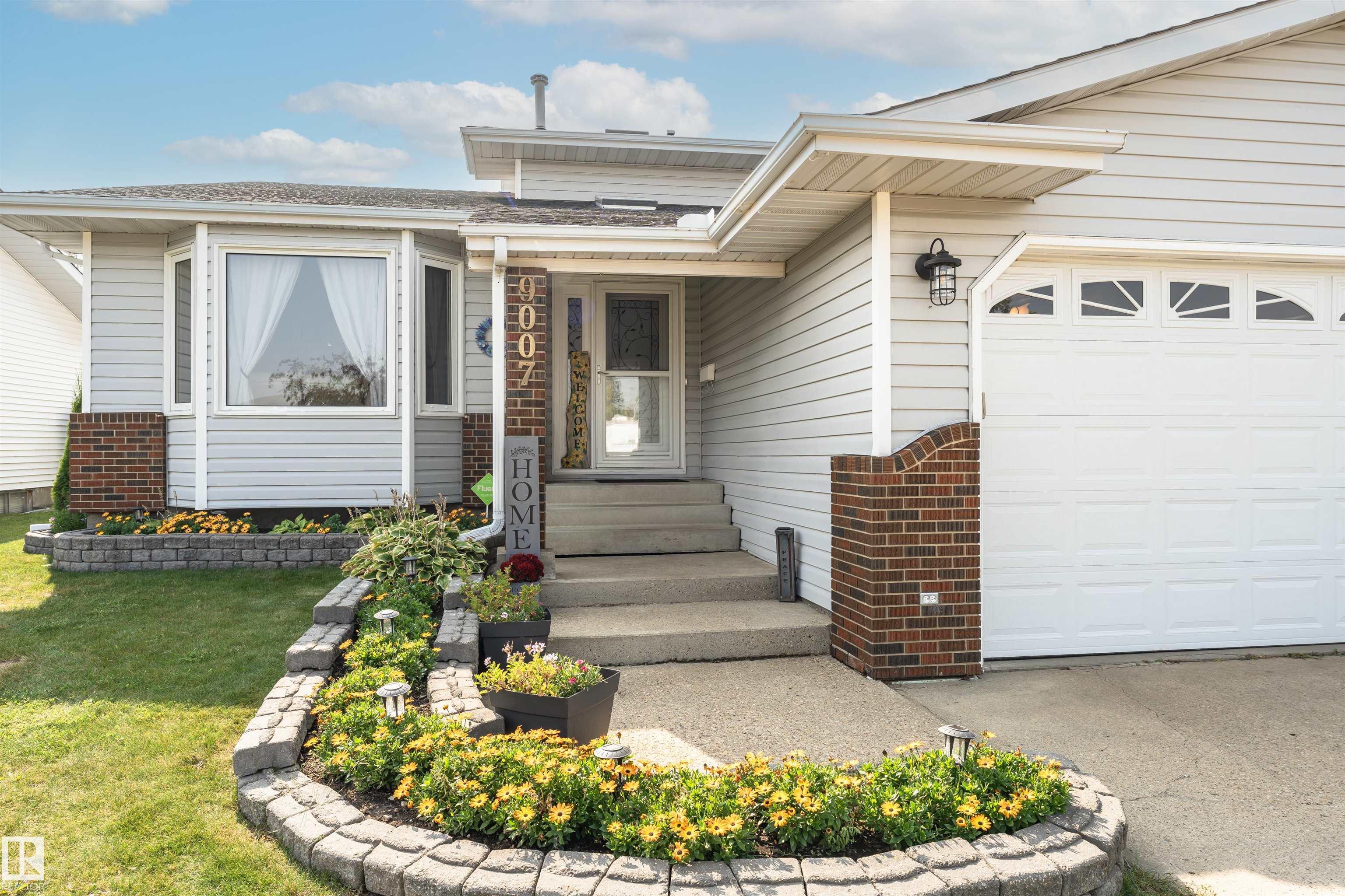 Third View of 9007 102 Avenue, Sunshine Estates, Morinville, Alberta, T8R 1B5