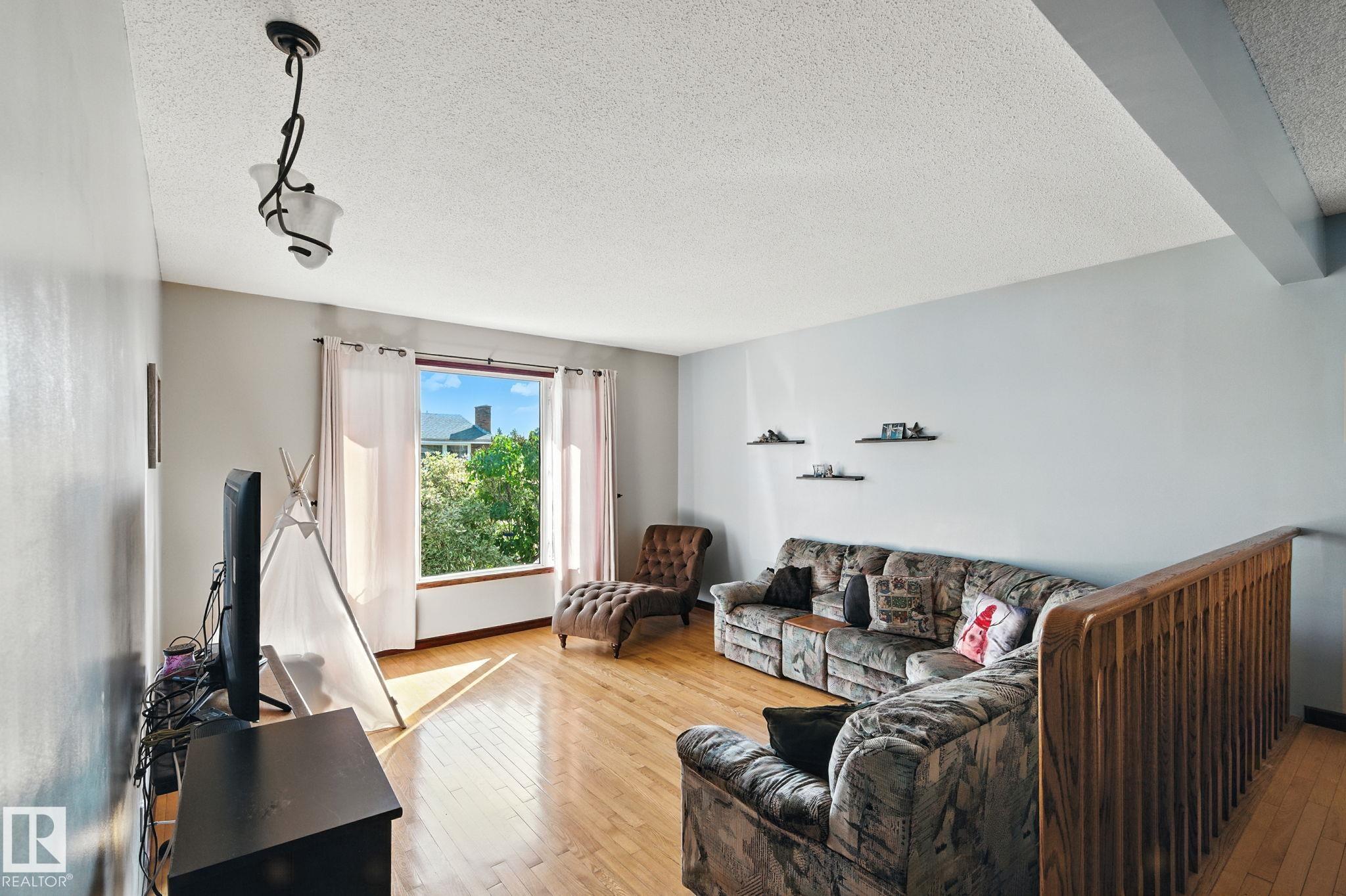Fourth View of 11716 148 Avenue, Caernarvon, Edmonton, Alberta, T5X 1B6