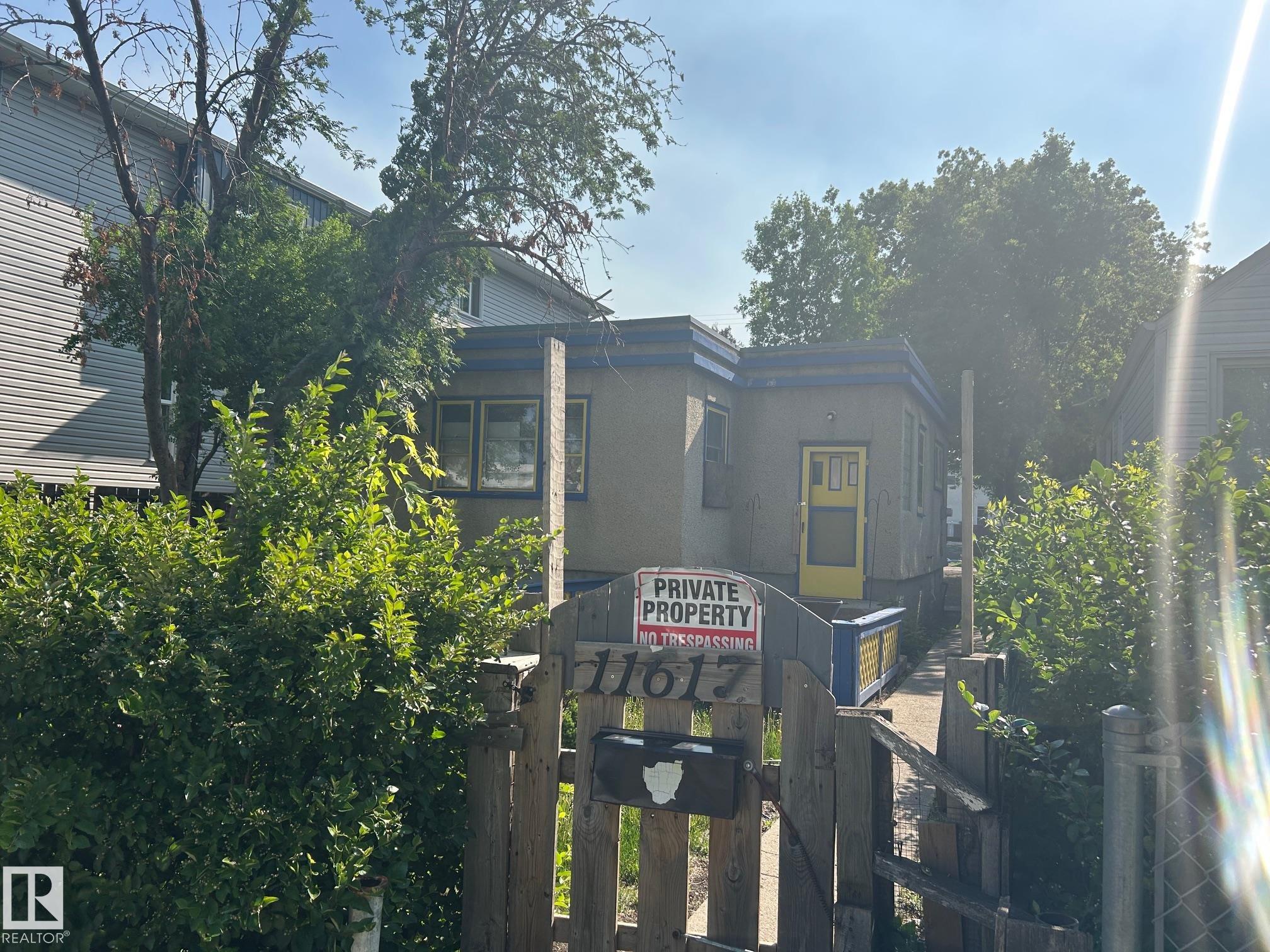 Second View of 11617 81 Street, Parkdale (Edmonton), Edmonton, Alberta, T5B 2S1