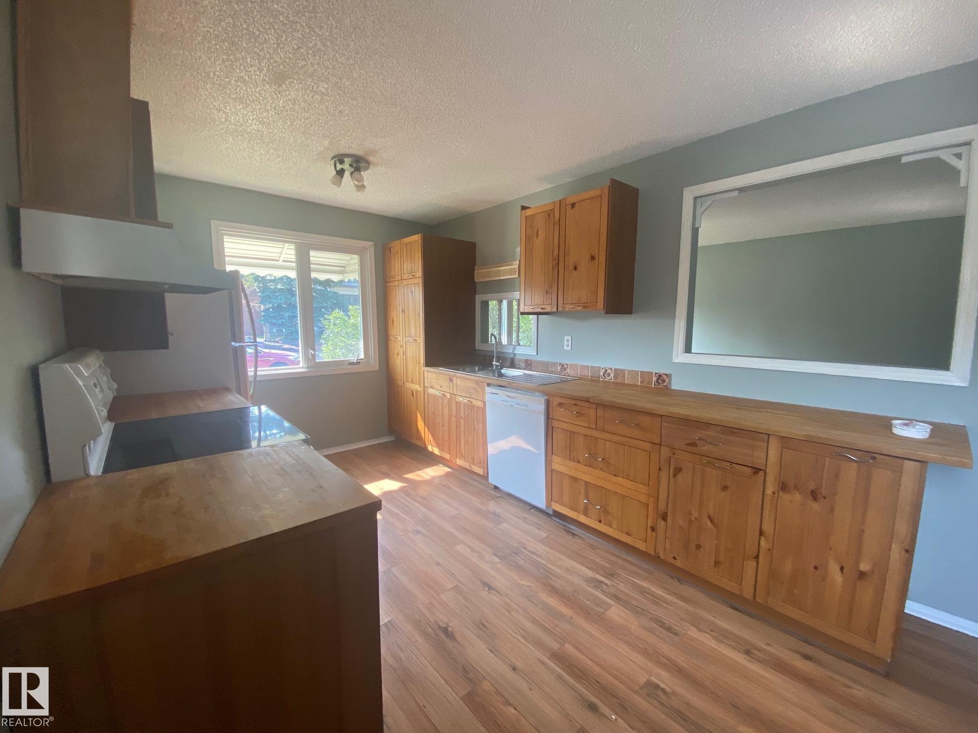 Fifth View of 5424 55 Avenue, South Centennial, Wetaskiwin, Alberta, T9A 1A5