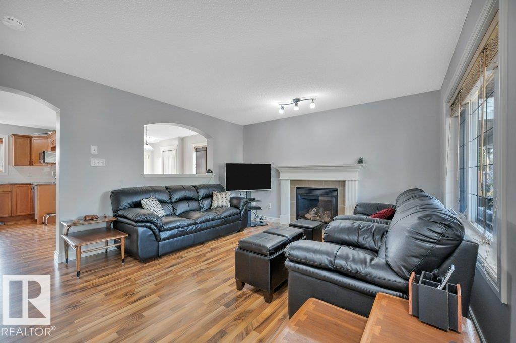 Fourth View of 107 SUMMERWOOD Drive, Summerwood, Sherwood Park, Alberta, T8H 0B3