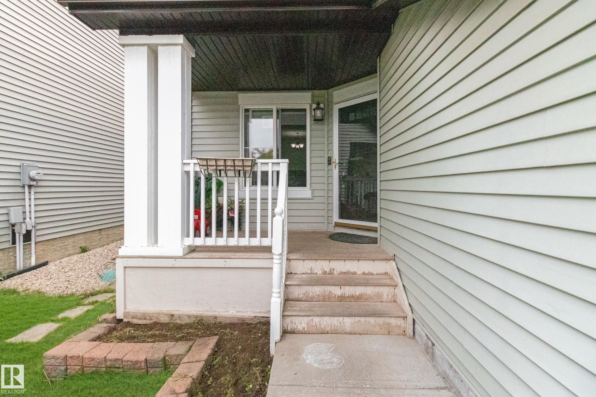 Fifth View of 6131 10 Avenue, Walker, Edmonton, Alberta, T6X 0M3
