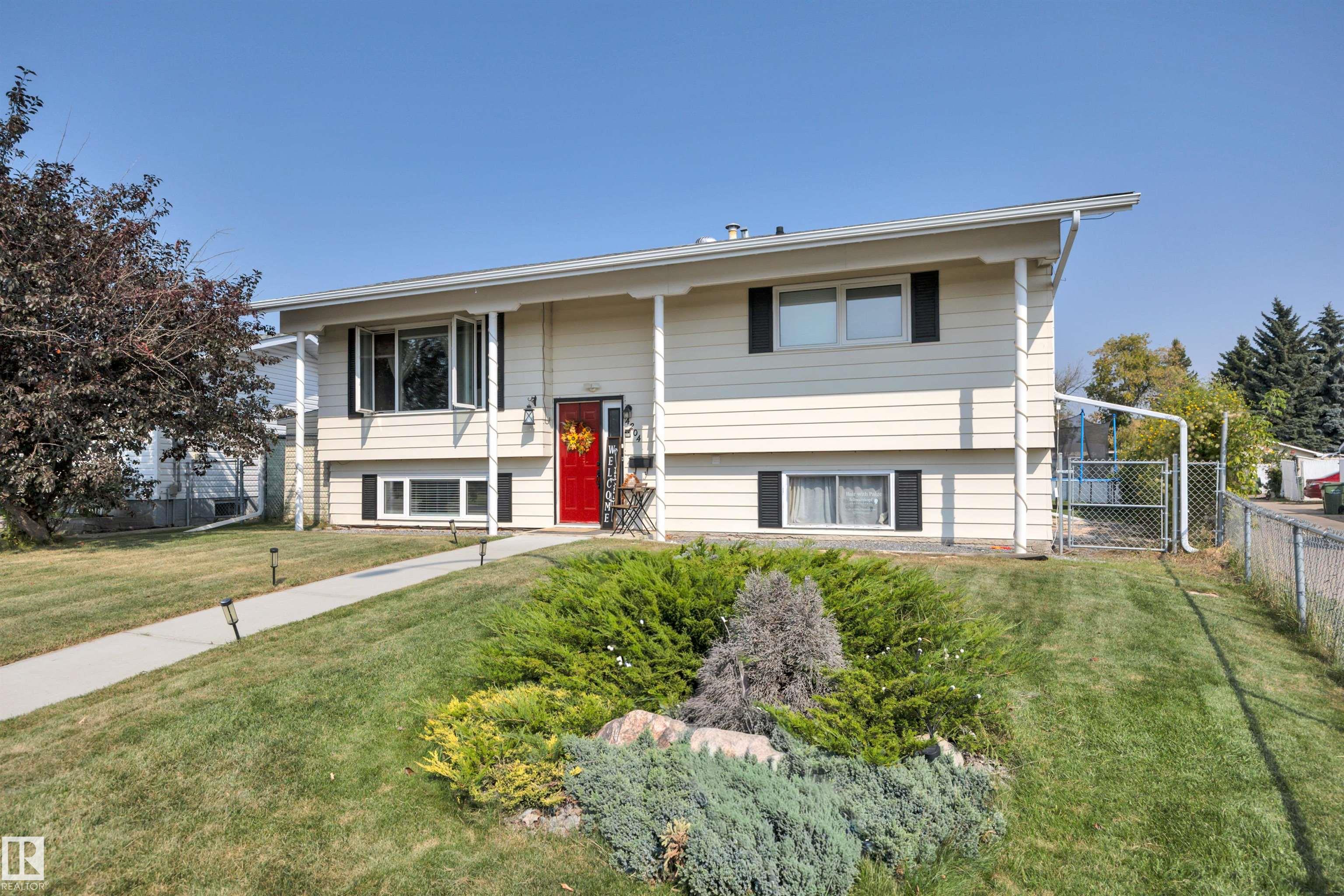 Second View of 4204 42 Avenue, South Park, Leduc, Alberta, T9E 4S1