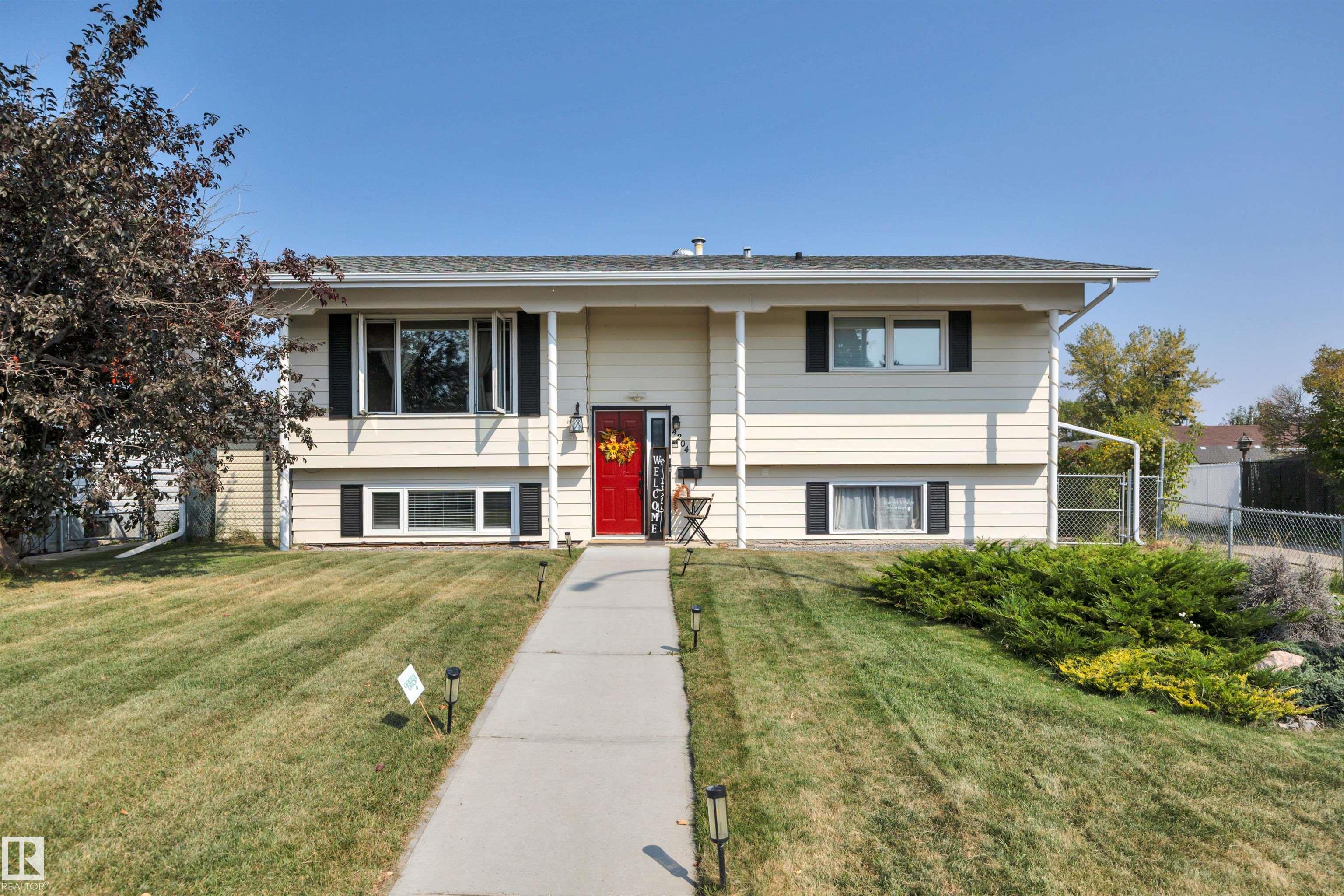 Third View of 4204 42 Avenue, South Park, Leduc, Alberta, T9E 4S1