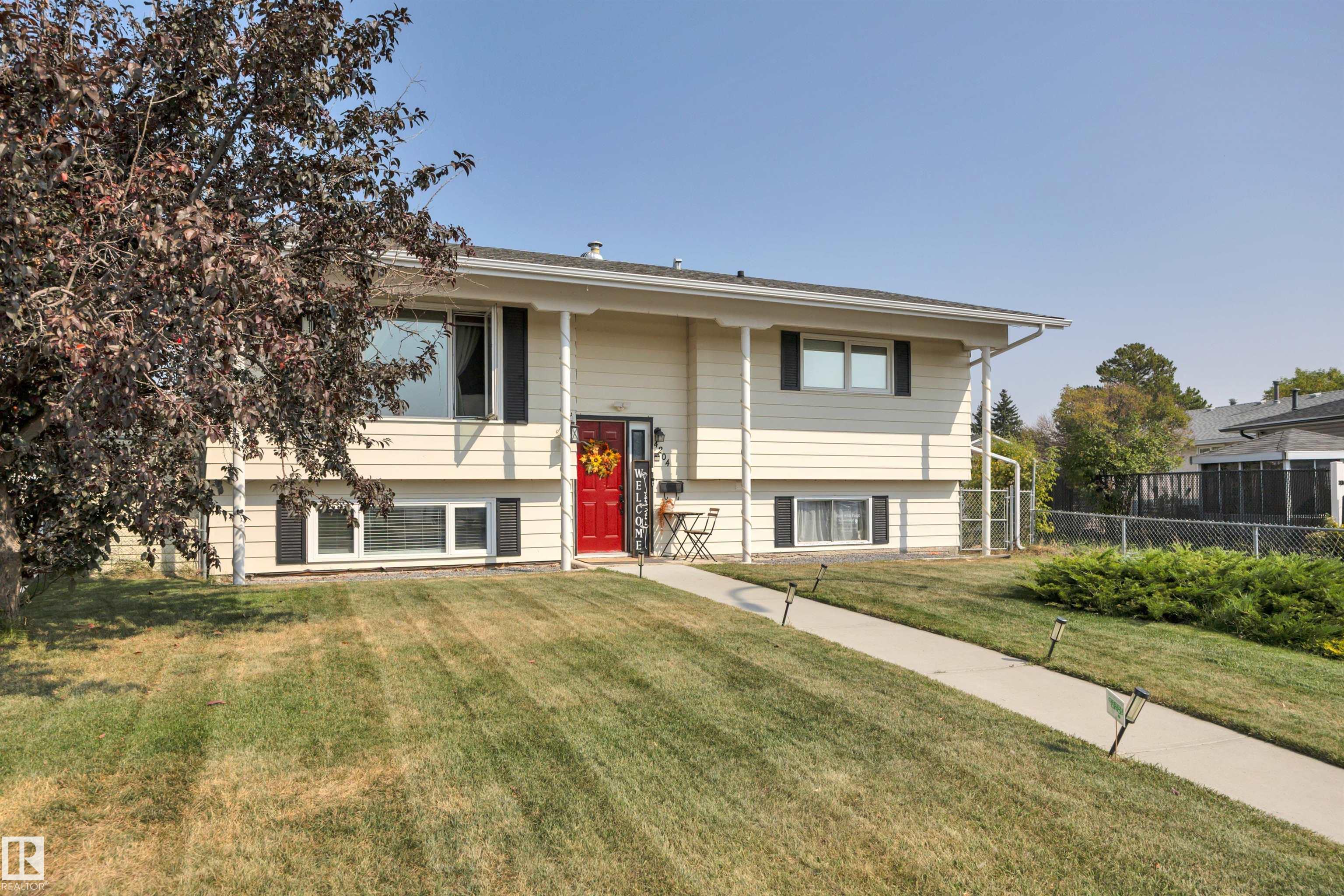 Fourth View of 4204 42 Avenue, South Park, Leduc, Alberta, T9E 4S1