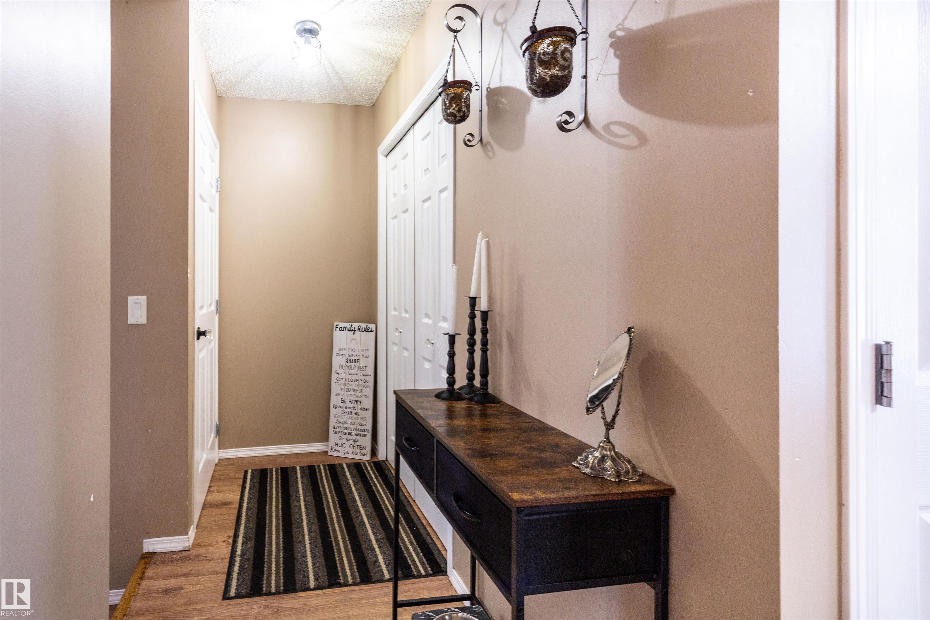 Fourth View of 45 451 HYNDMAN Crescent, Canon Ridge, Edmonton, Alberta, T5A 5J3
