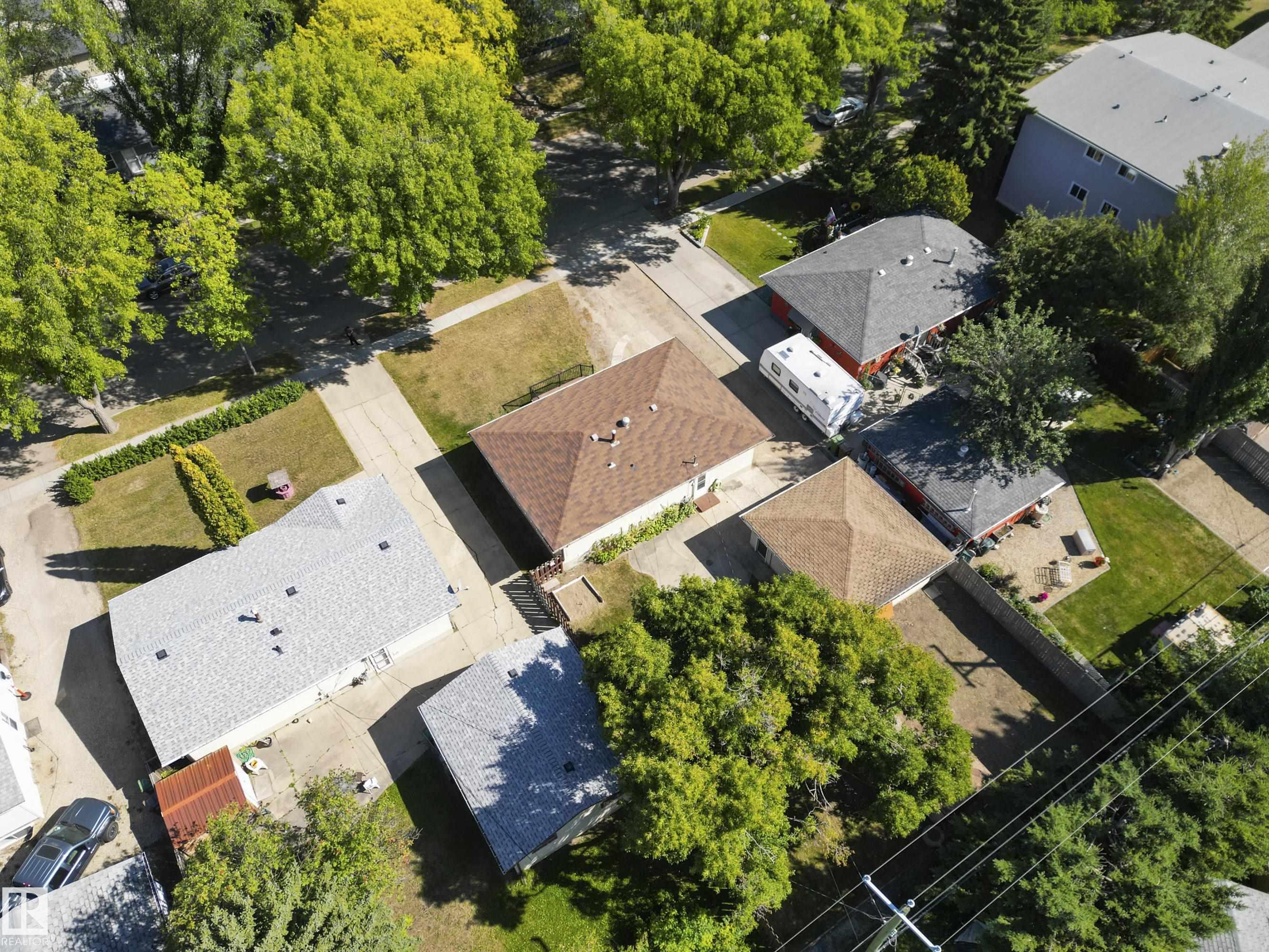 Third View of 1A SUNSET Boulevard, Sturgeon Heights, St. Albert, Alberta, T8N 1N6