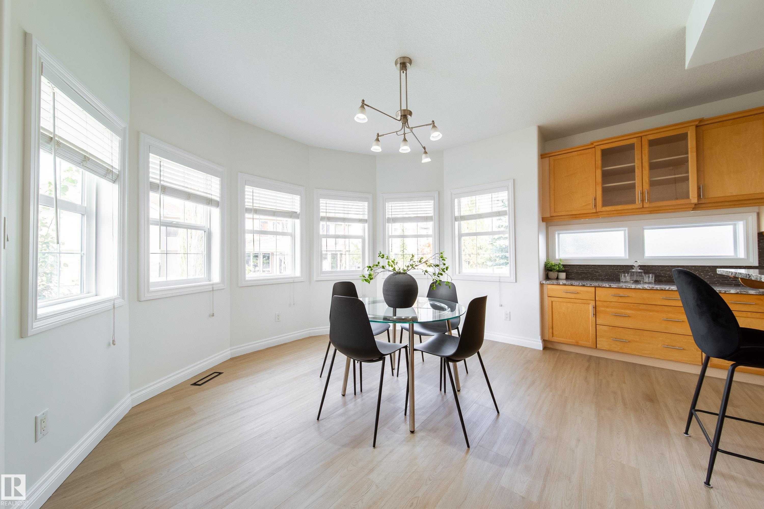Fifth View of 452 SPARLING Court, Summerside, Edmonton, Alberta, T6X 1G9