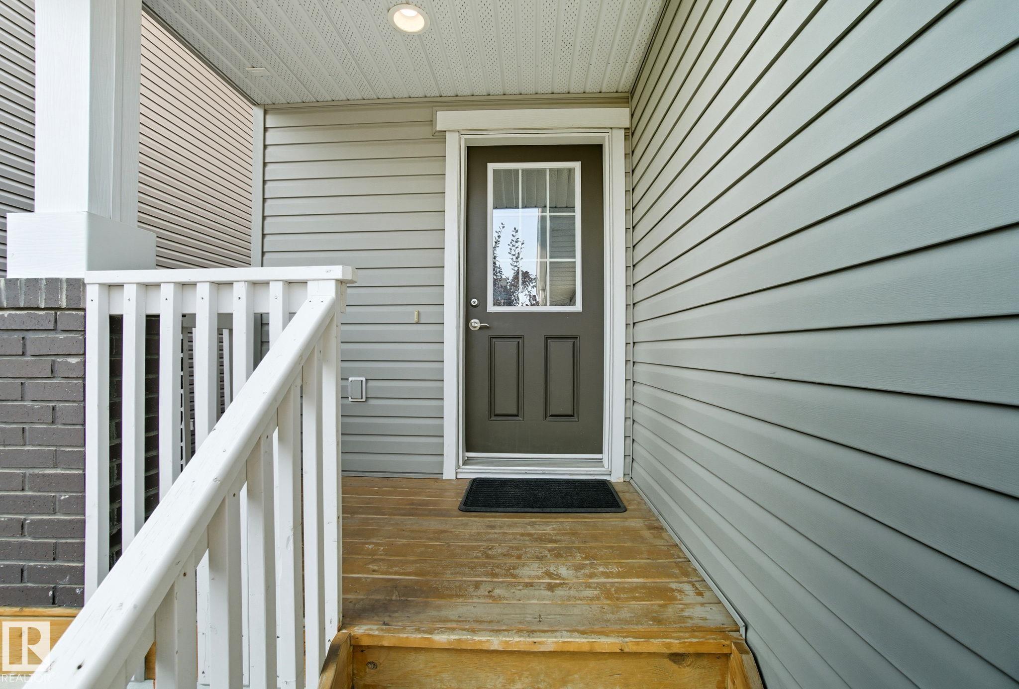 Third View of 11611 17 Avenue, Rutherford (Edmonton), Edmonton, Alberta, T6W 1Y4