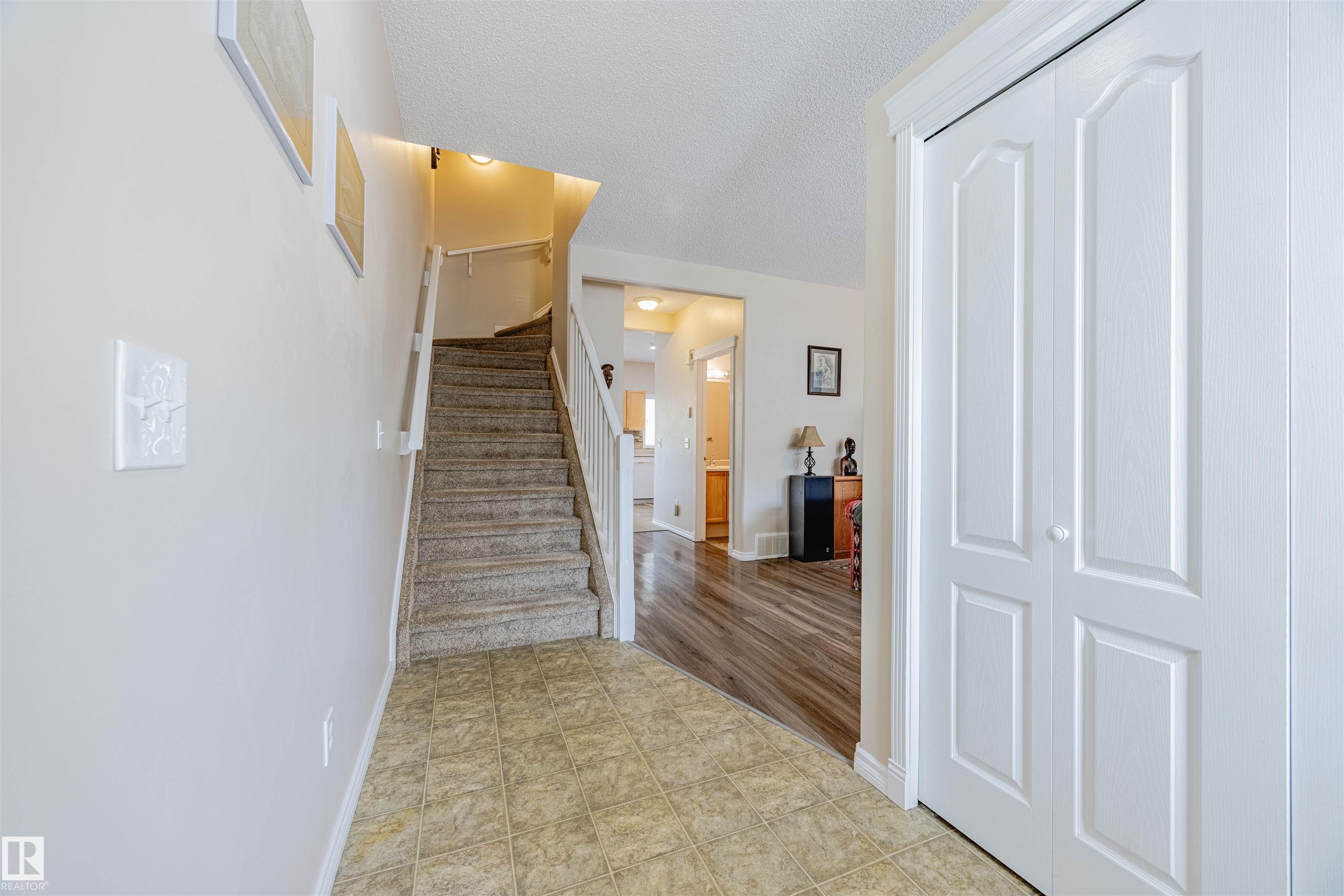 Fourth View of 10 1780 GLASTONBURY Boulevard, Glastonbury, Edmonton, Alberta, T5T 6P9