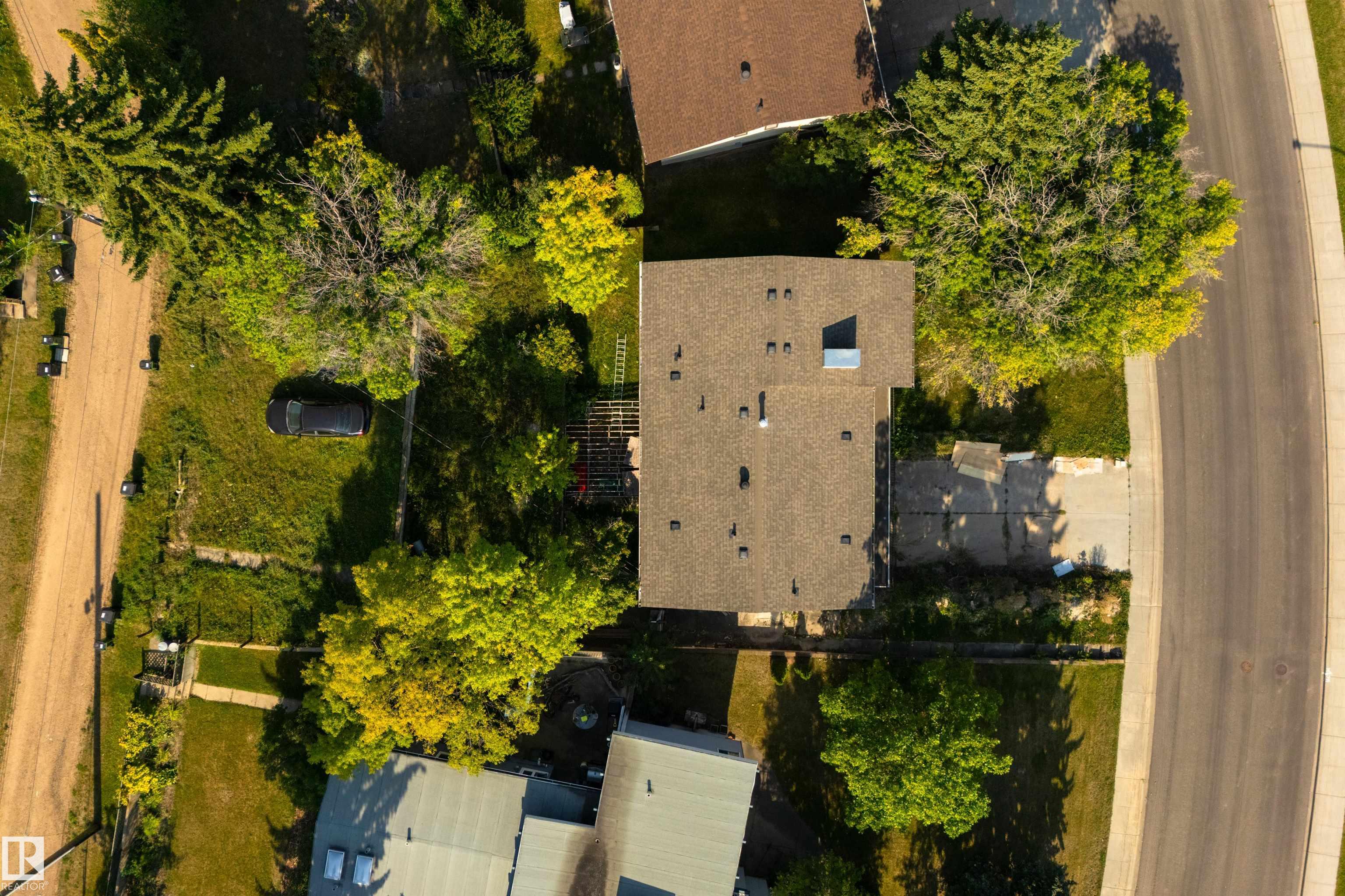 Second View of 6507 HARDISTY Drive, Capilano, Edmonton, Alberta, T6A 3V2