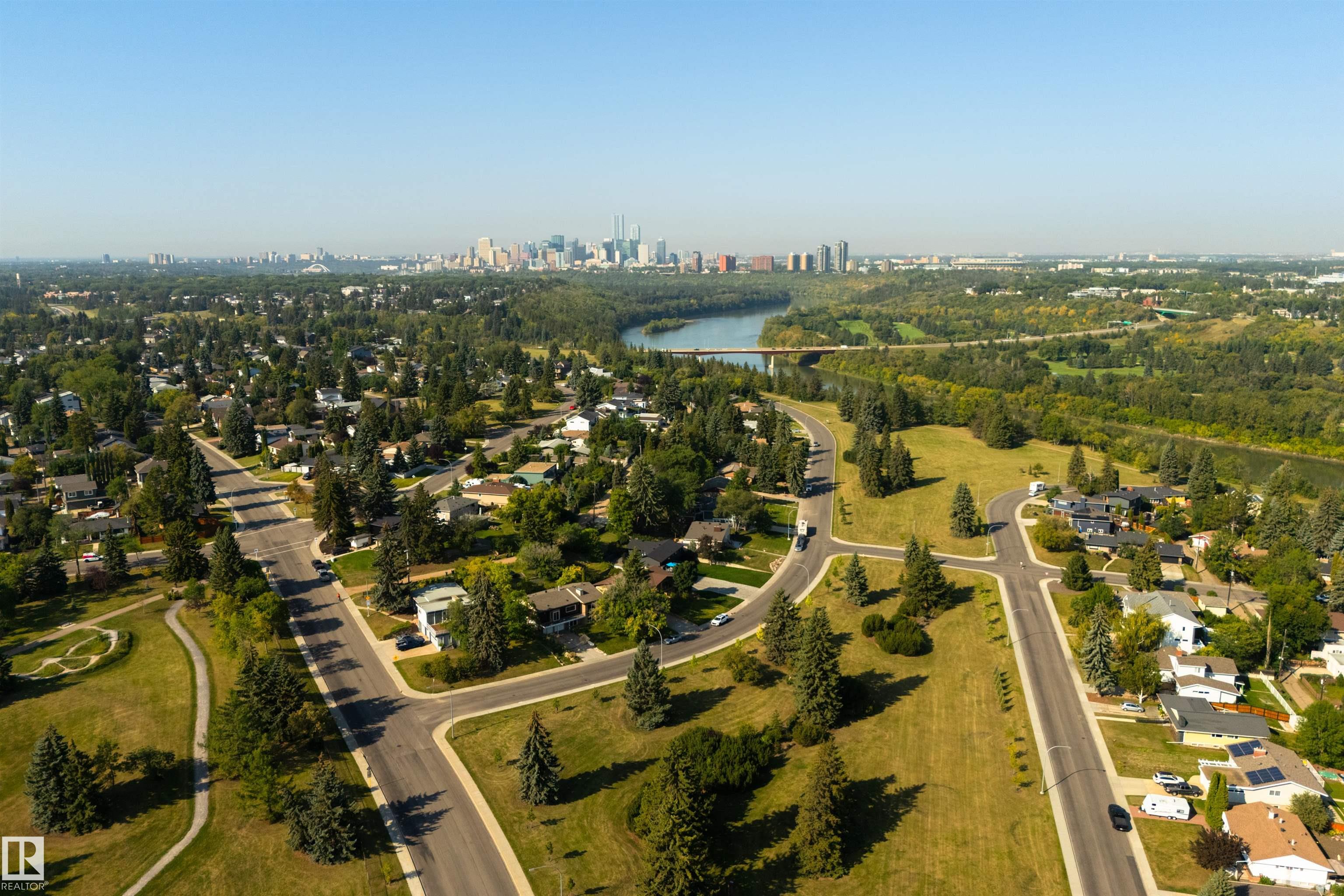 Fifth View of 6507 HARDISTY Drive, Capilano, Edmonton, Alberta, T6A 3V2