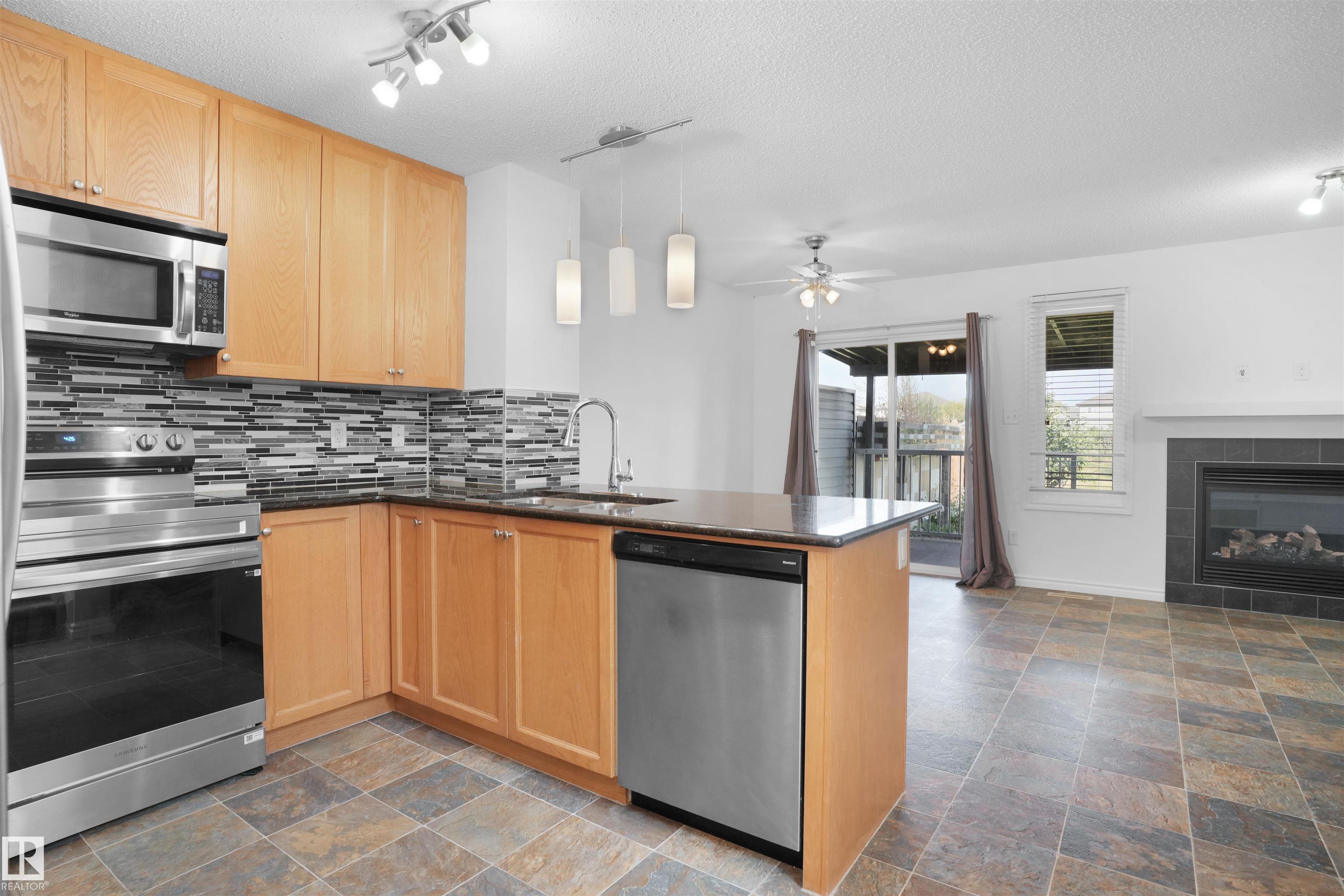 Fifth View of 1813 28 Street, Laurel, Edmonton, Alberta, T6T 0S7