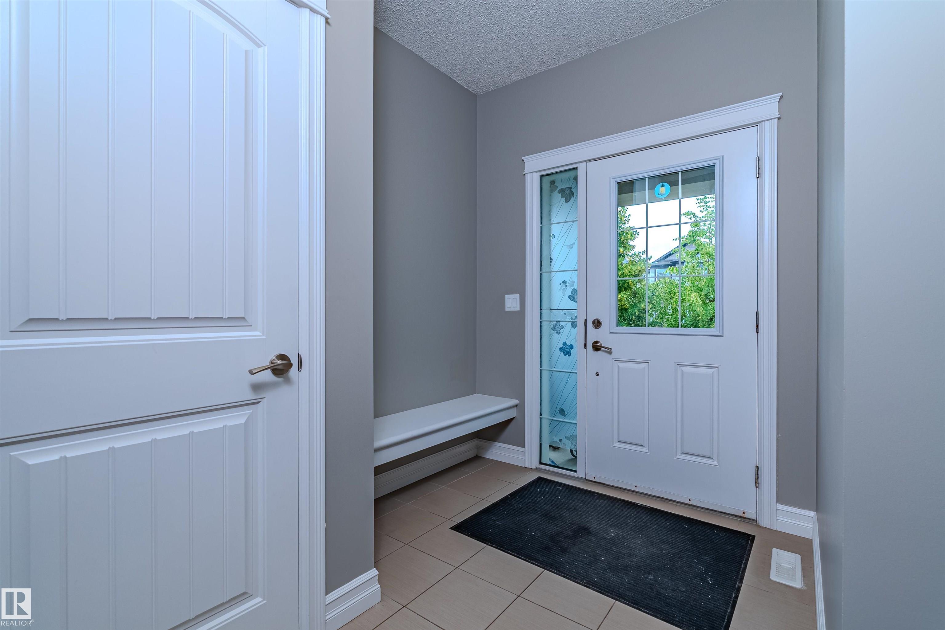 Fifth View of 2922 17A Avenue, Laurel, Edmonton, Alberta, T6T 0R8