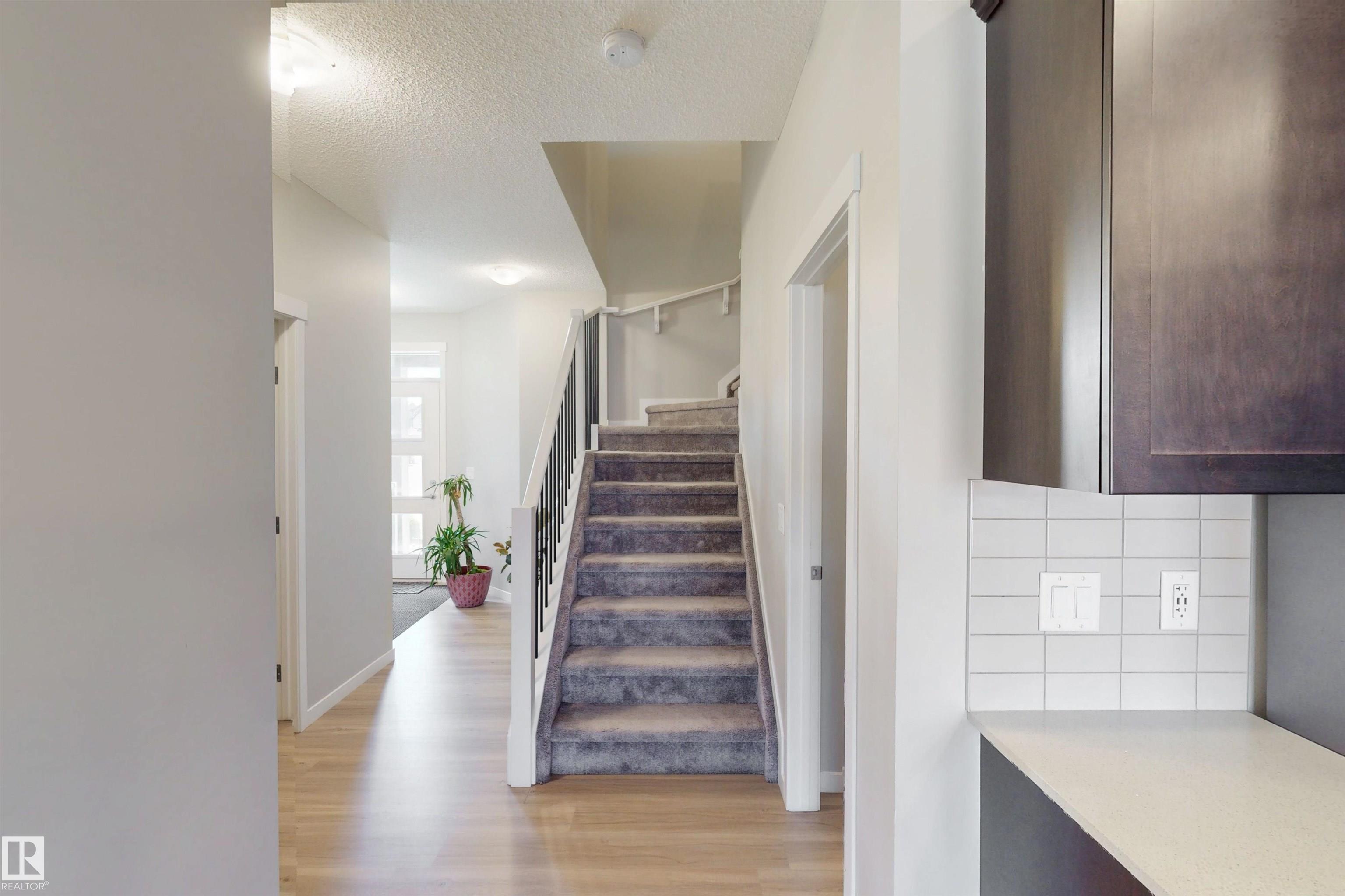 Fifth View of 3319 CHECKNITA COMMON, Cavanagh, Edmonton, Alberta, T6W 4E8