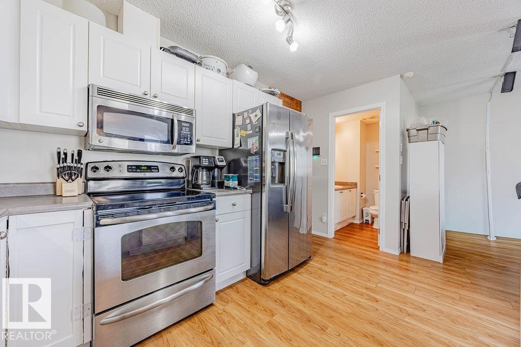 Fifth View of 7 2004 GRANTHAM Court, Glastonbury, Edmonton, Alberta, T5T 3X4