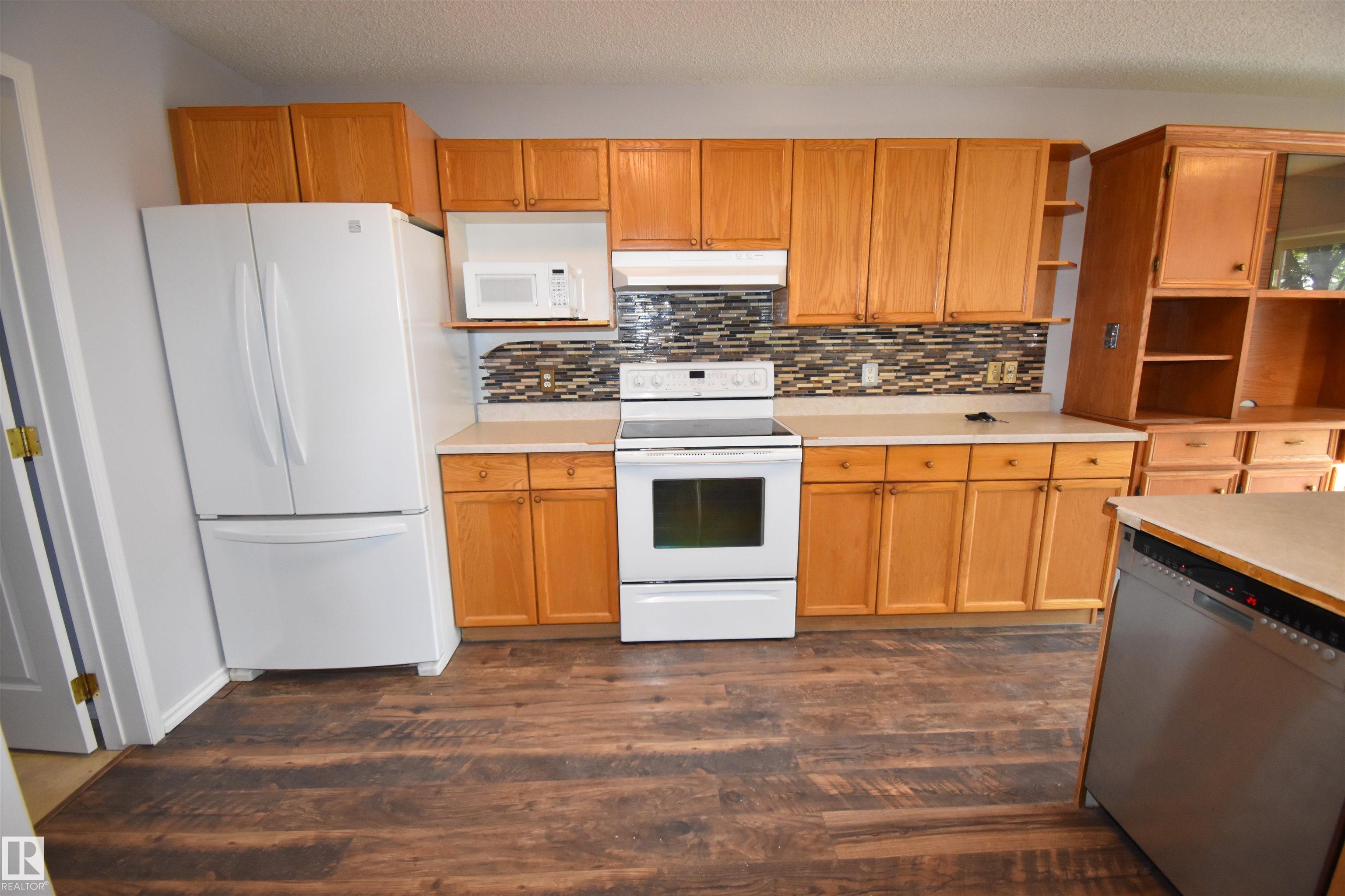 Third View of 12817 160 Avenue, Oxford, Edmonton, Alberta, T6V 1L6
