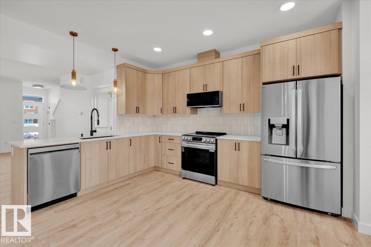 1335 KESWICK Drive, E4457525, Alberta,