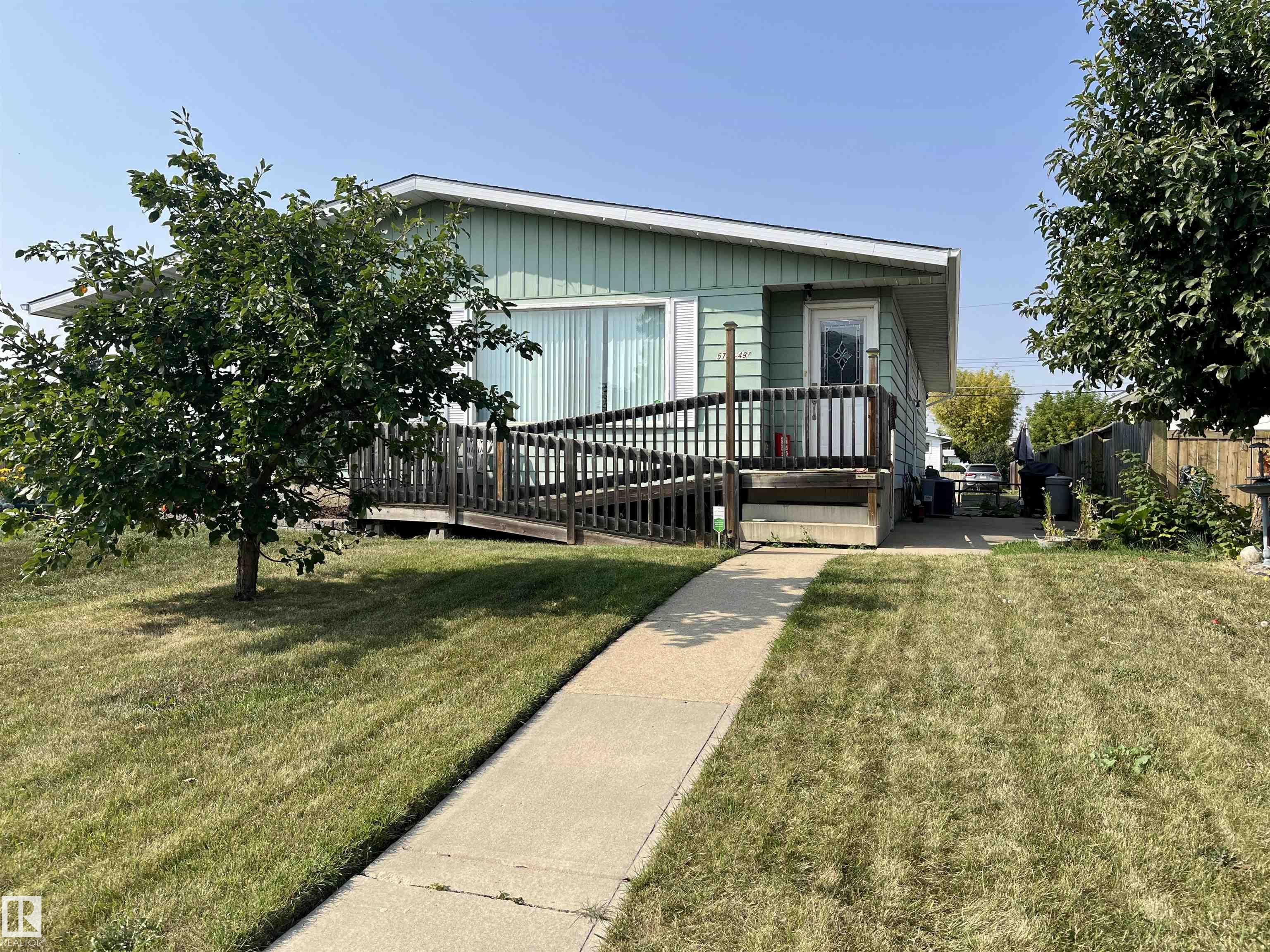 5704 49A Street, E4457582, Alberta,