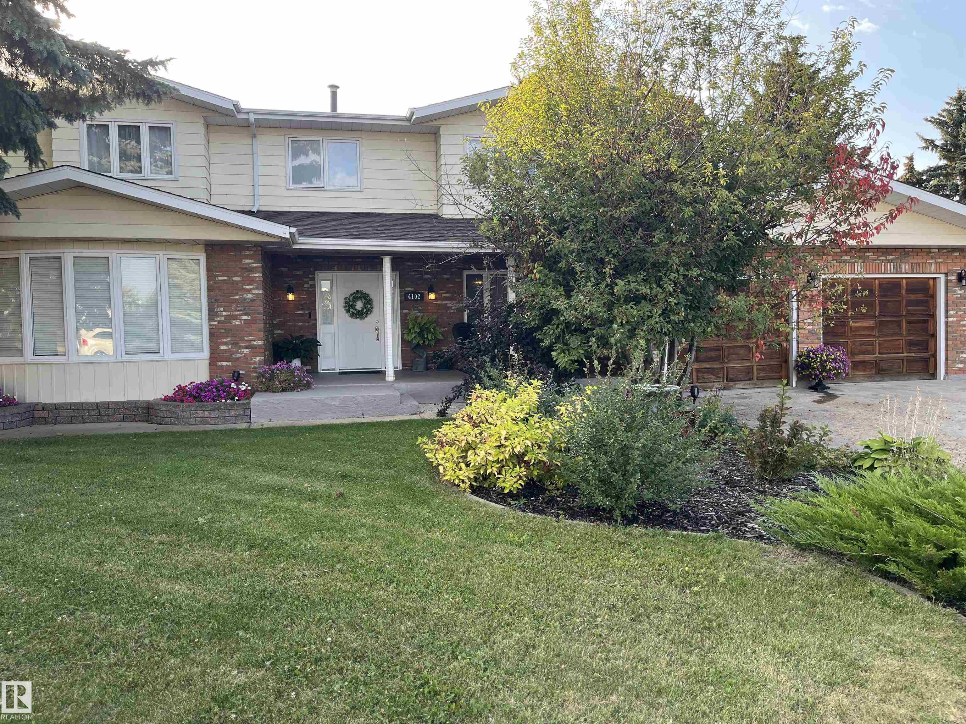4102 48A Street, E4457766, Alberta,