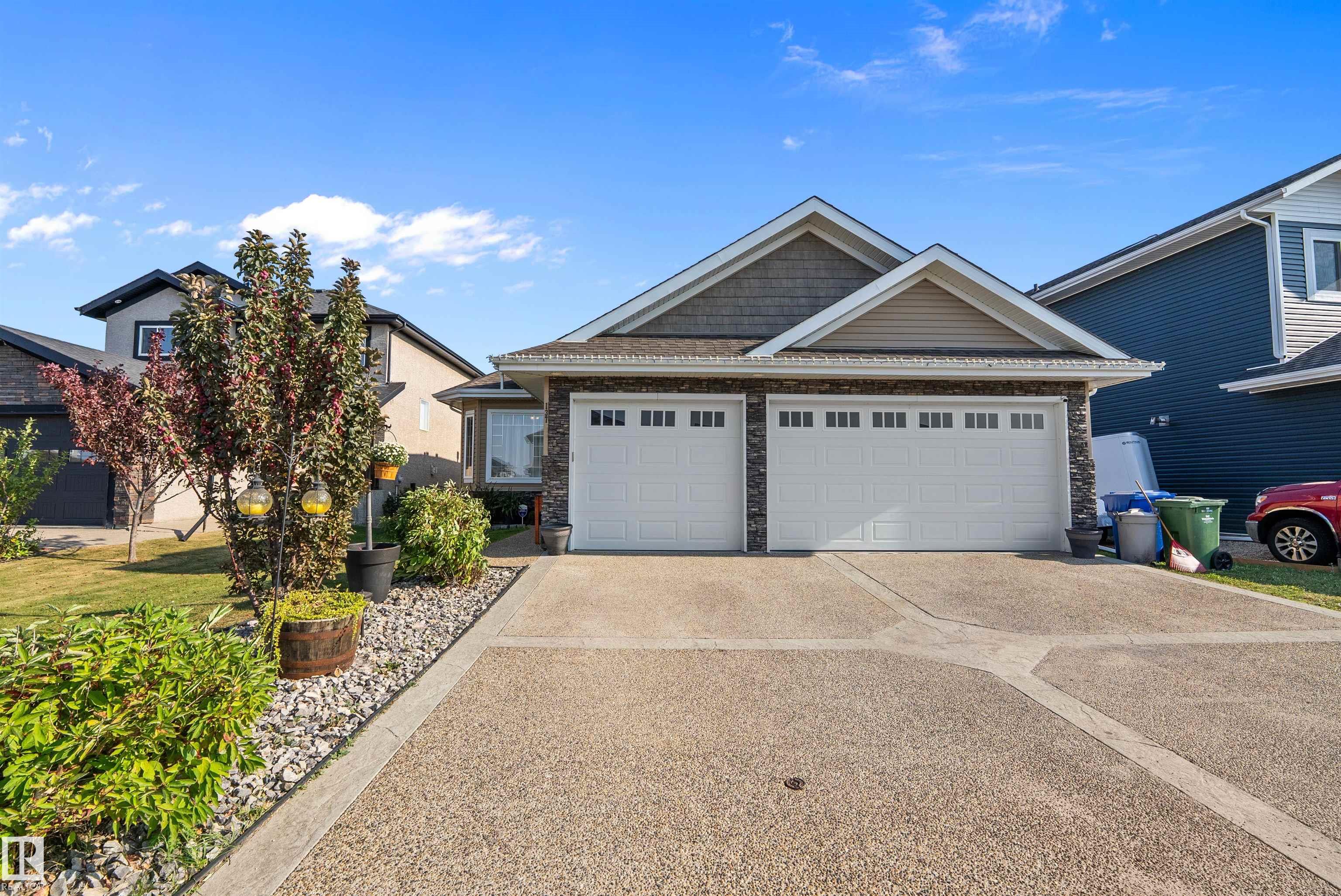 137 CYPRESS Drive, E4458031, Alberta,