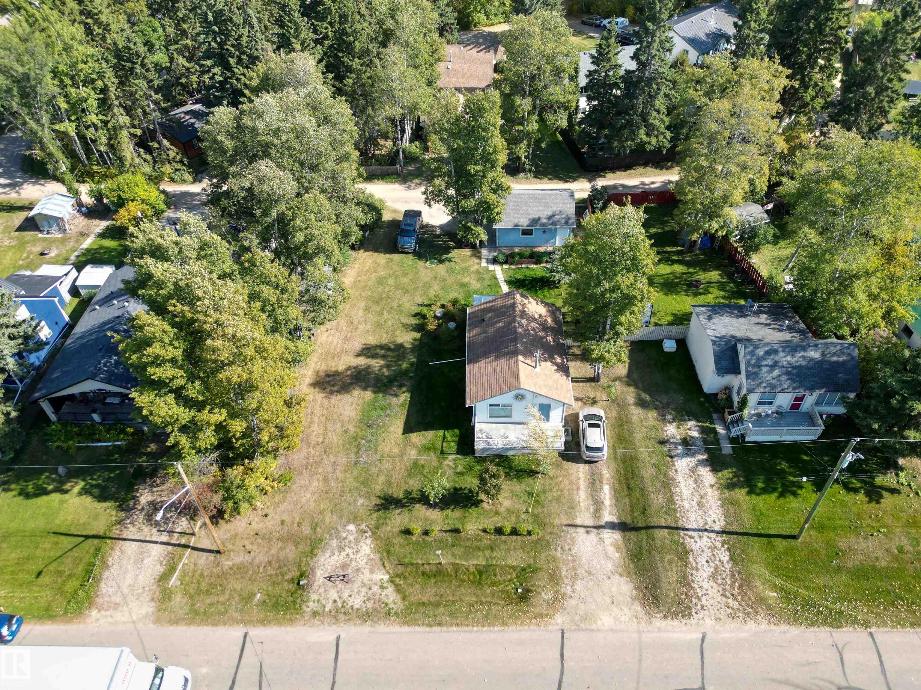 514 & 515 LAKESIDE Drive, E4458417, Alberta,