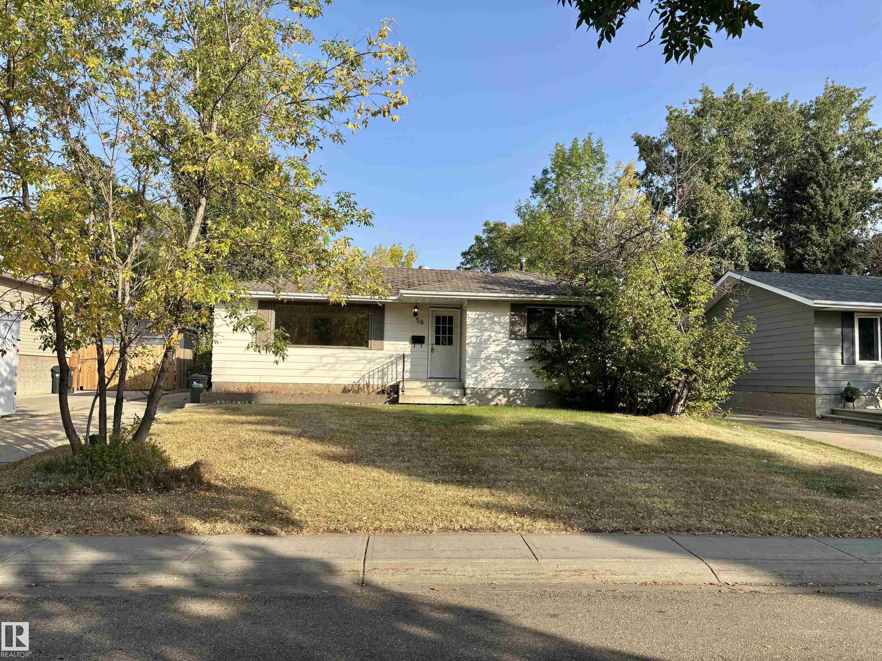 58 Menlo Crescent, E4458583, Alberta,