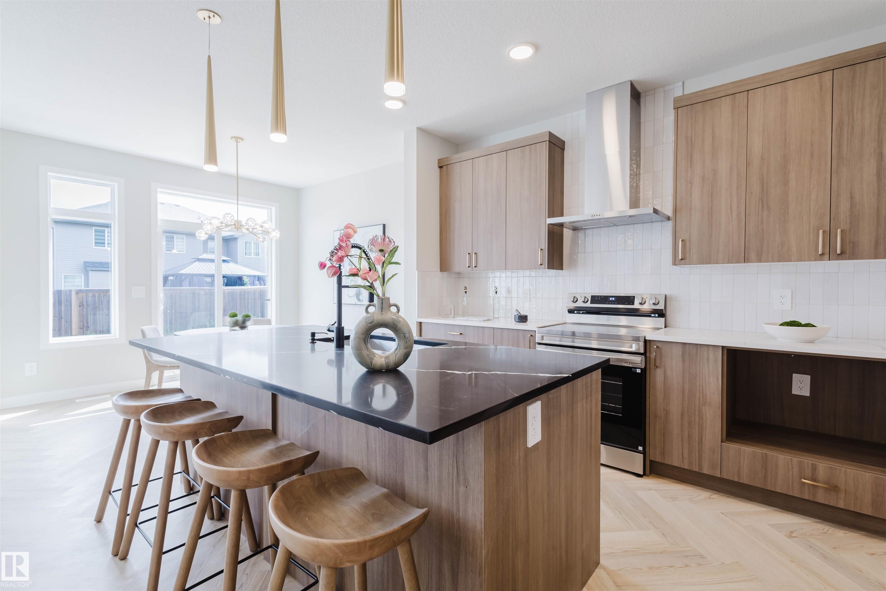 6 Cobblestone Gate, E4459119, Alberta,