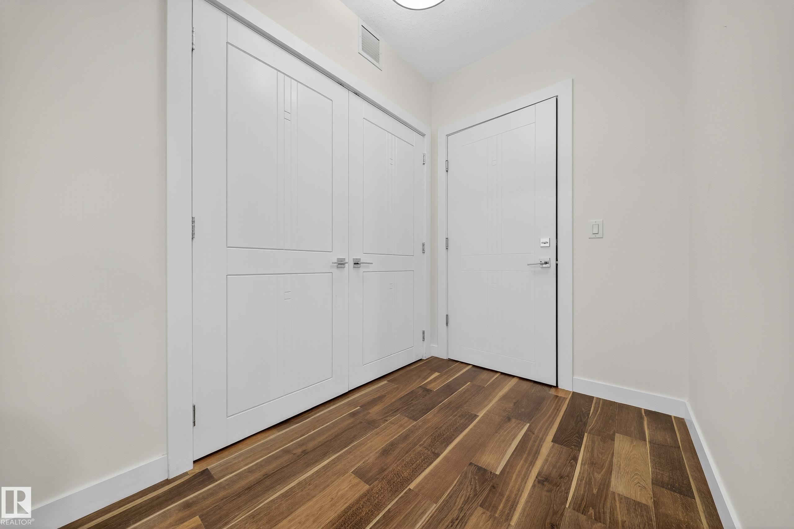 Third View of 301 71 FESTIVAL Way, Centre In The Park, Sherwood Park, Alberta, T8A 4Z1
