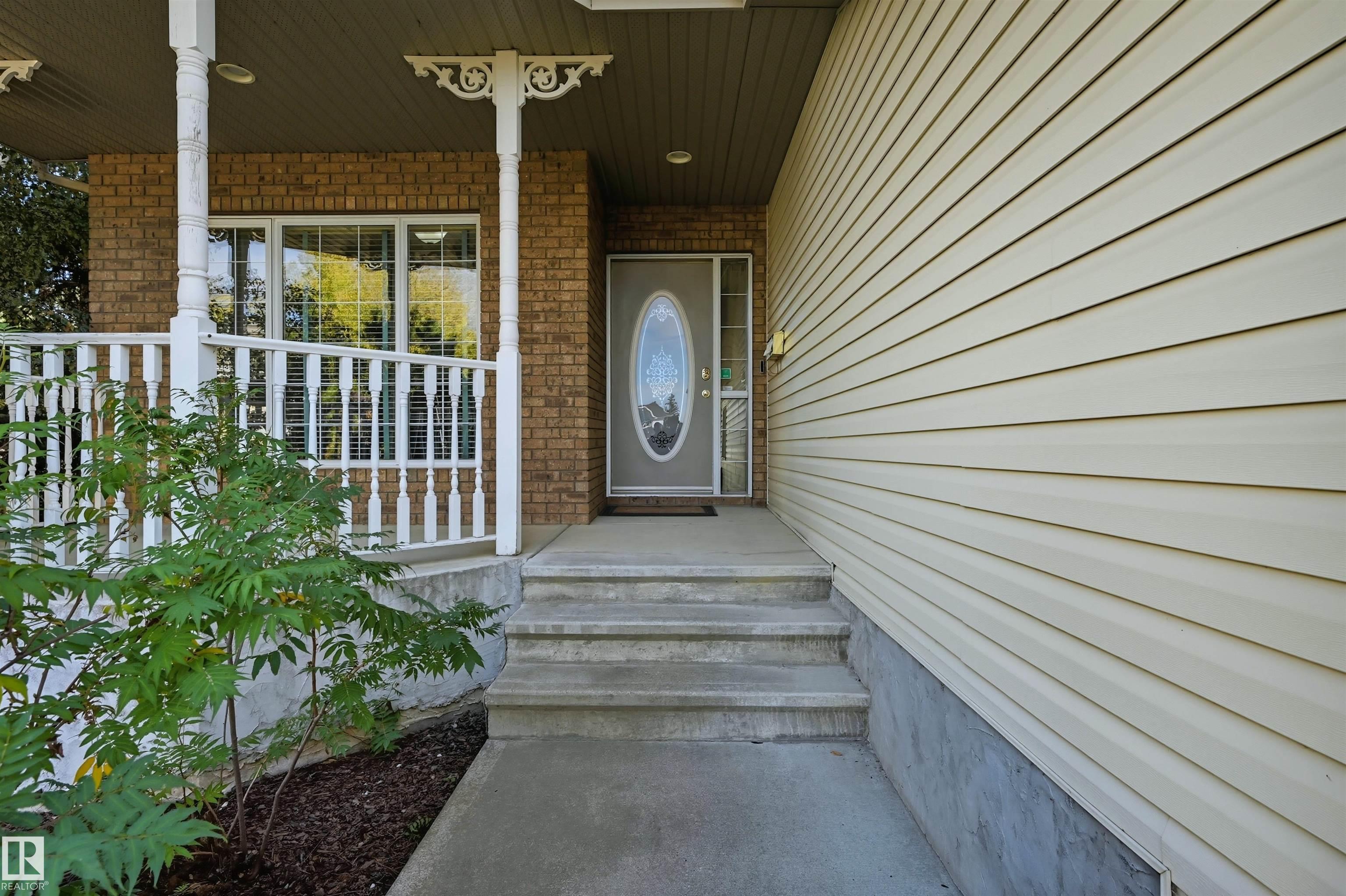 Second View of 2007 HADDOW Drive, Haddow, Edmonton, Alberta, T6R 2P2
