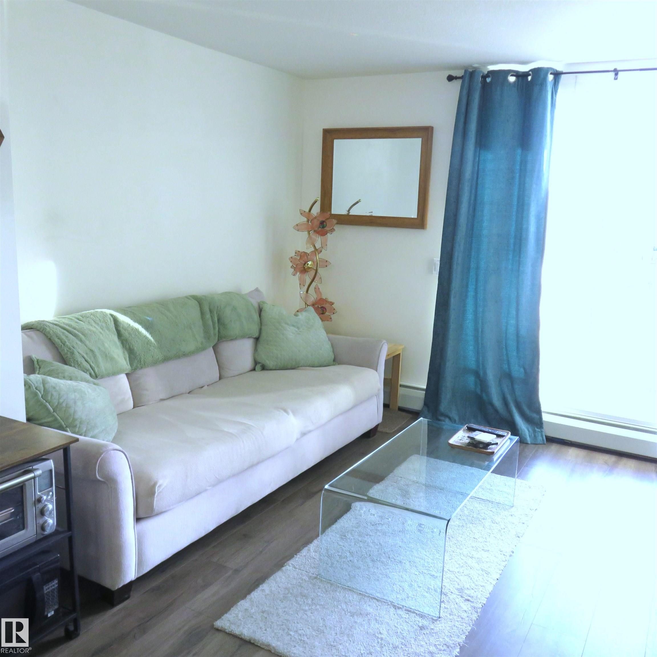 Fifth View of 316 40 Summerwood Boulevard, Summerwood, Sherwood Park, Alberta, T8H 0C2