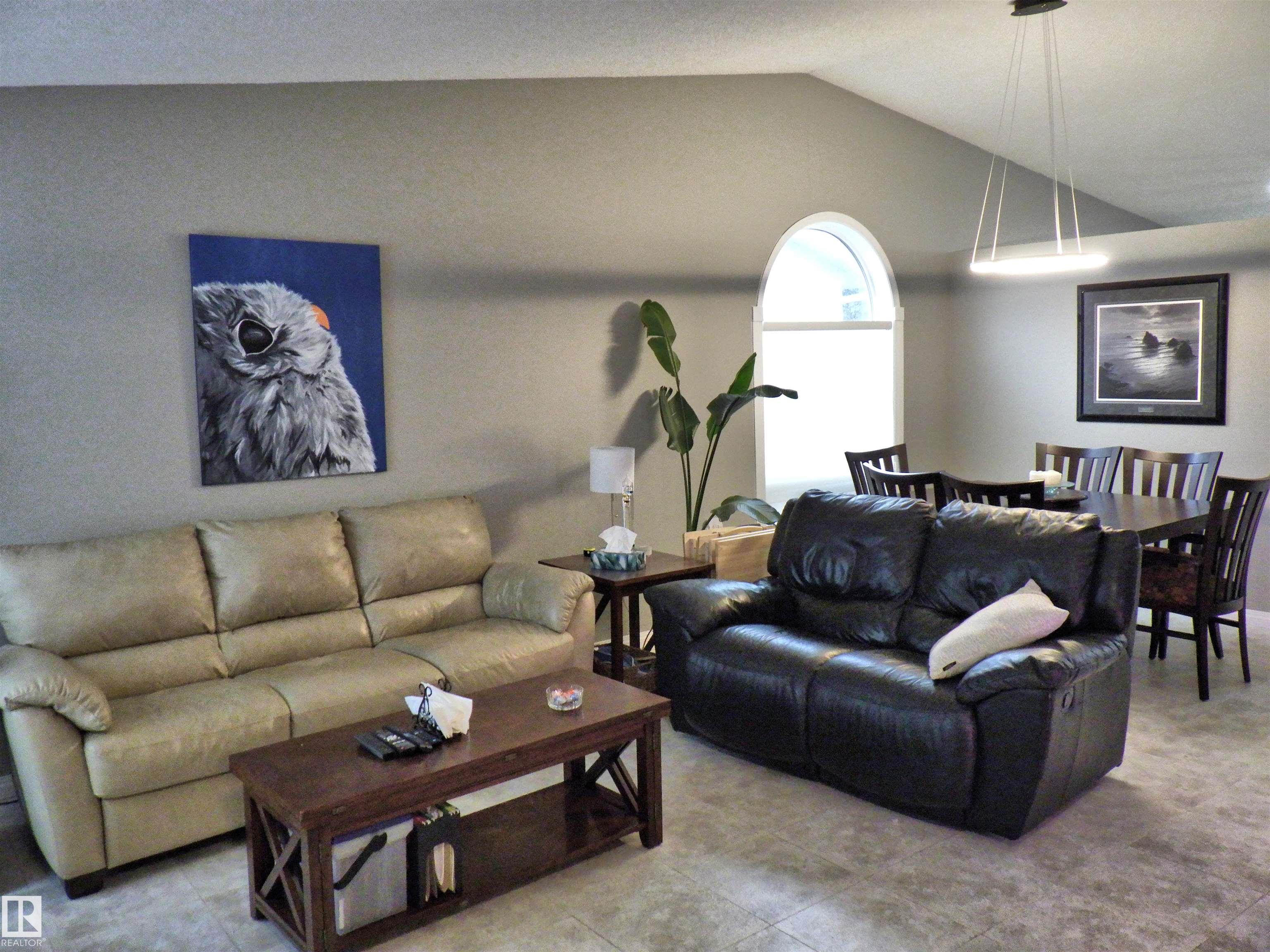 Fifth View of 6530 158 Avenue, Matt Berry, Edmonton, Alberta, T5Y 2S7