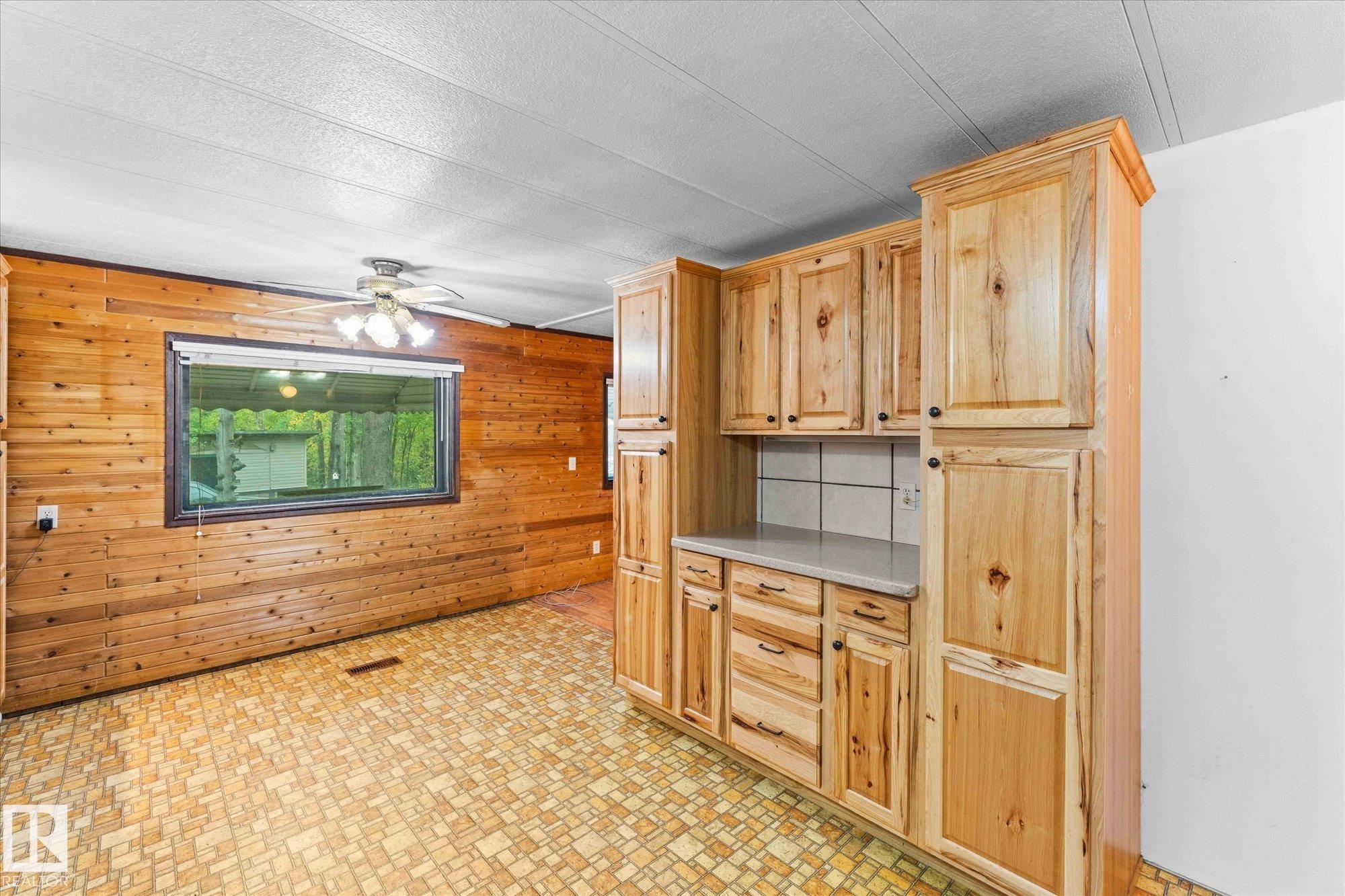 Fourth View of 412 & 411 53303 RGE ROAD 31, Meso West I, Rural Parkland County, Alberta, T7Y 0E3