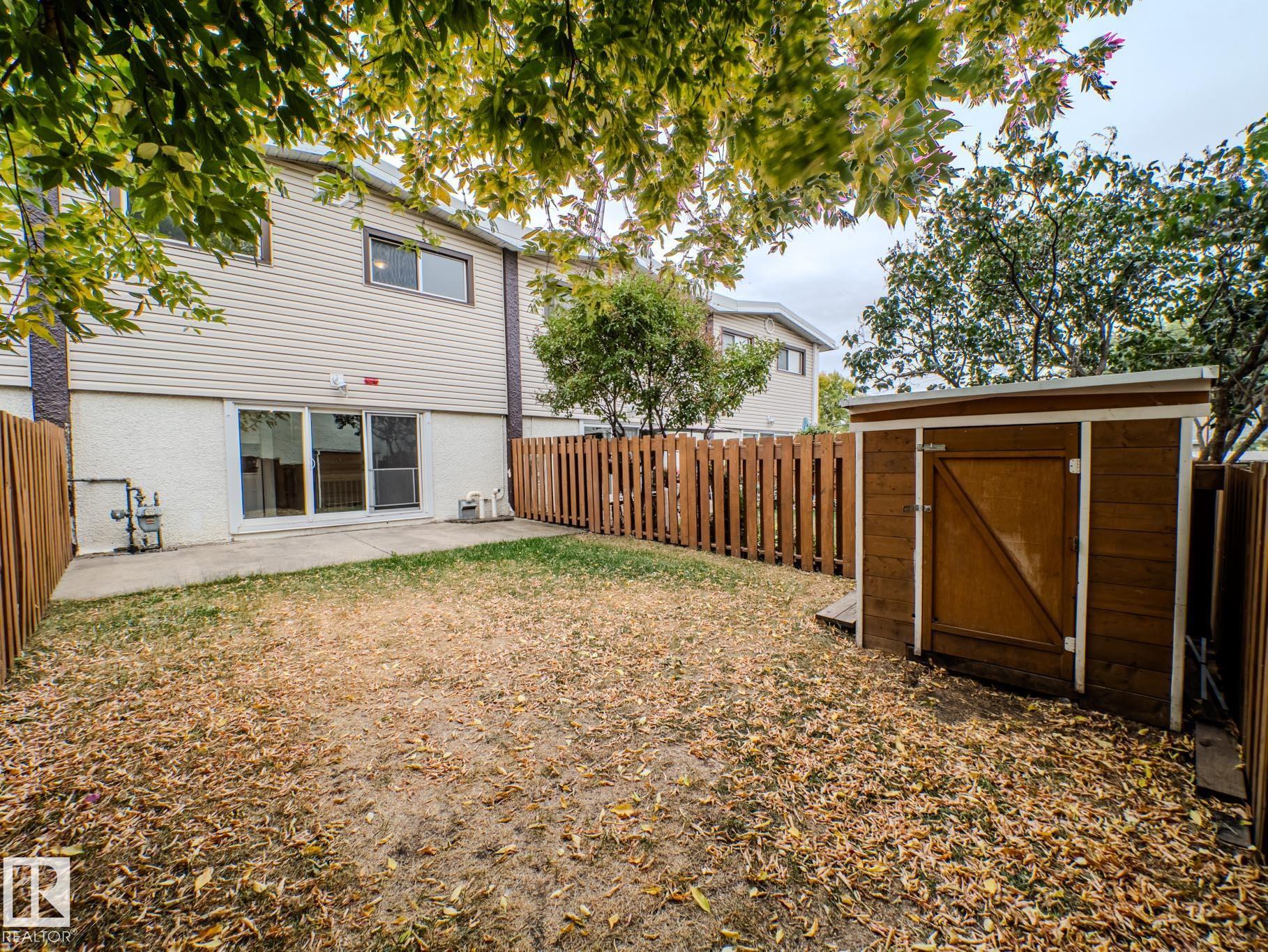 Fifth View of F 16405 89 Avenue, West Meadowlark Park, Edmonton, Alberta, T5R 4S1