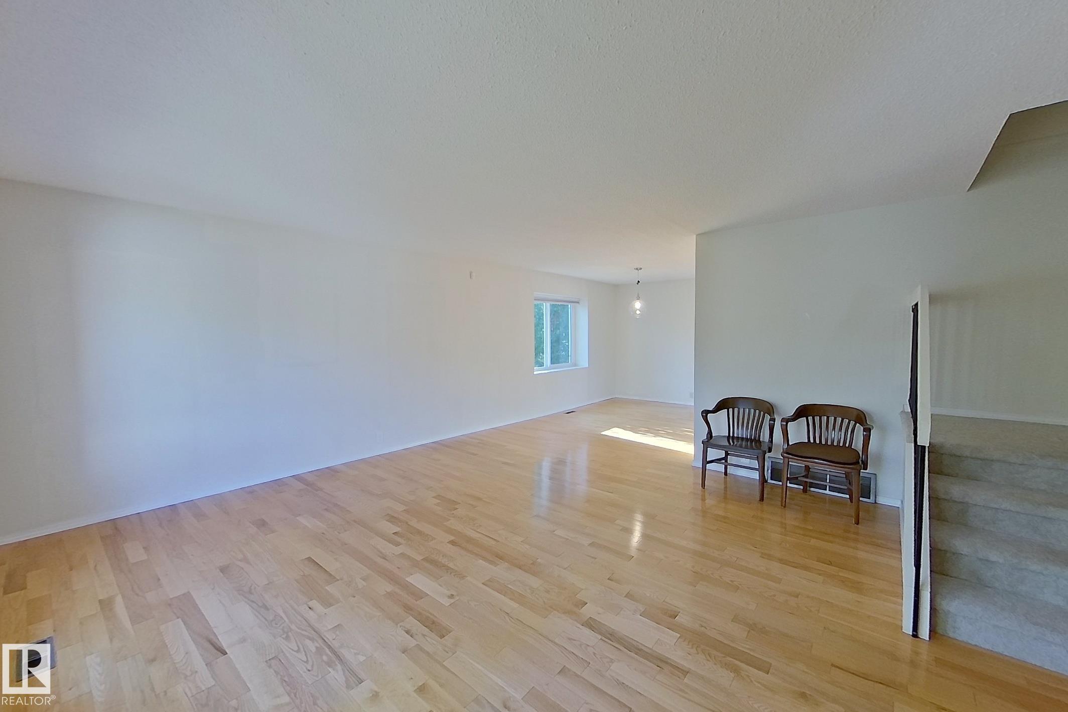 Fourth View of 59 WOODCREST Avenue, Woodlands (St. Albert), St. Albert, Alberta, T8N 3H8