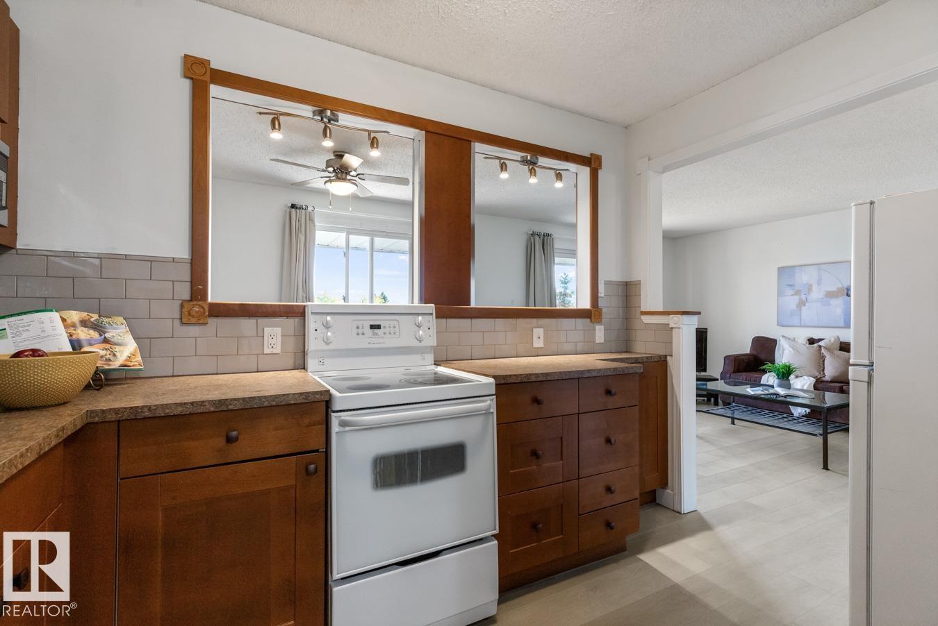 Third View of 5 3847 76 Street, Michaels Park, Edmonton, Alberta, T6K 2P9