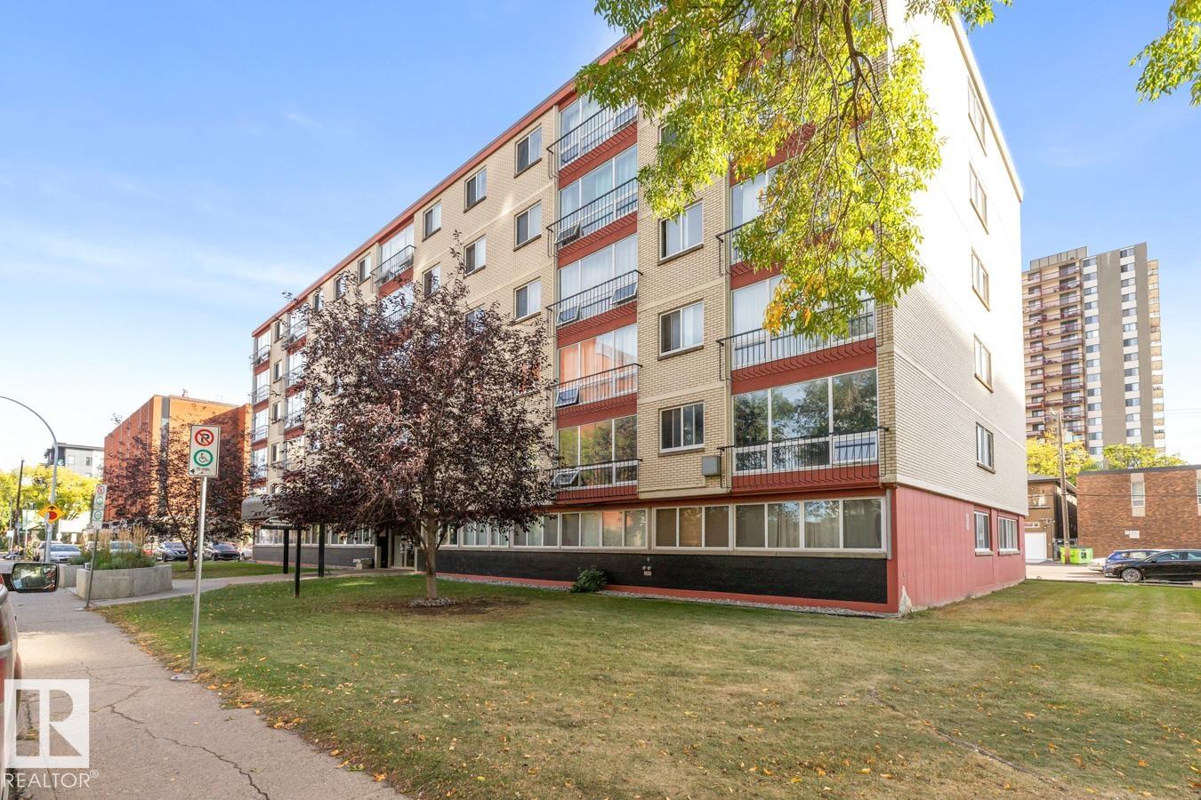 Second View of 205 10135 120 Street, Wîhkwêntôwin, Edmonton, Alberta, T5K 2A1