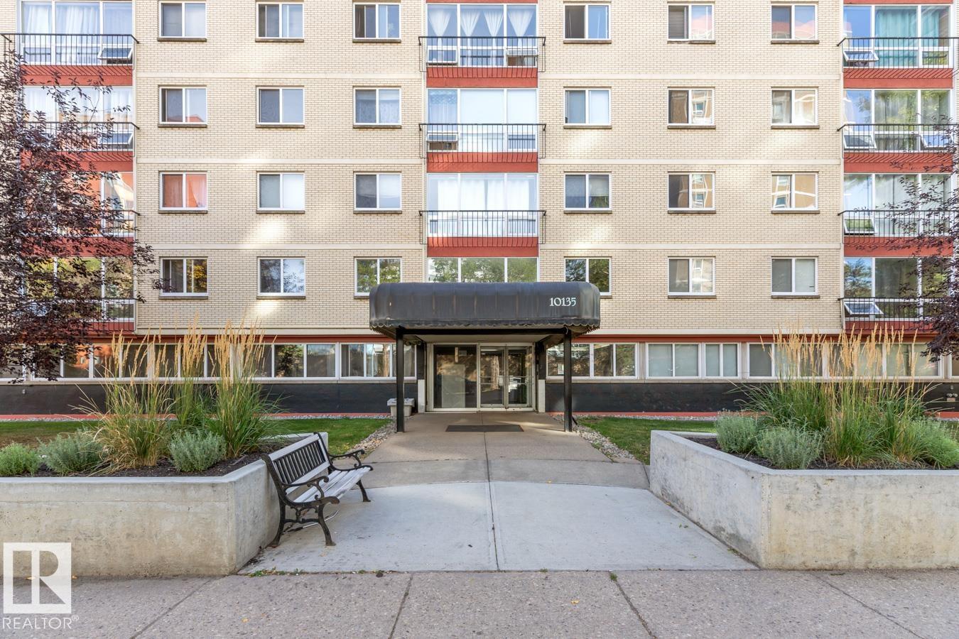 Third View of 205 10135 120 Street, Wîhkwêntôwin, Edmonton, Alberta, T5K 2A1
