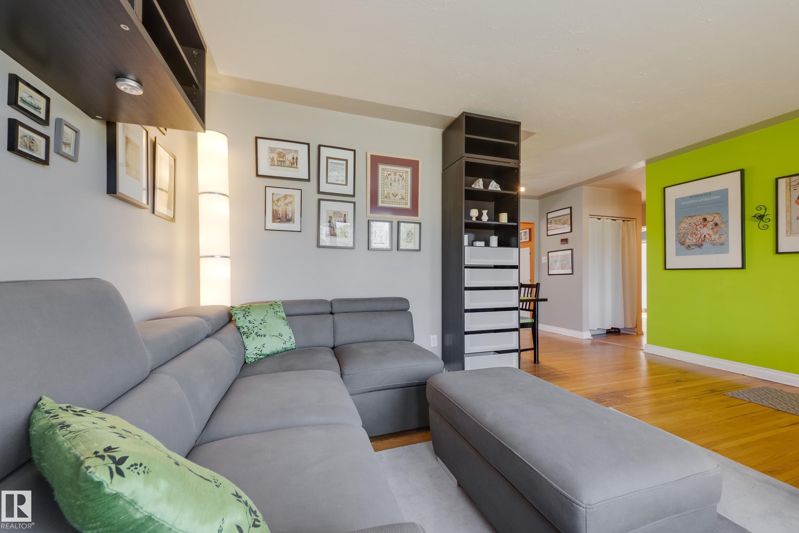 Fifth View of 13039 128A Avenue, Athlone, Edmonton, Alberta, T5L 3H8