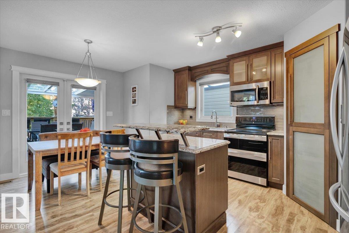 Third View of 1808 37 Avenue, Wild Rose, Edmonton, Alberta, T6T 1S6