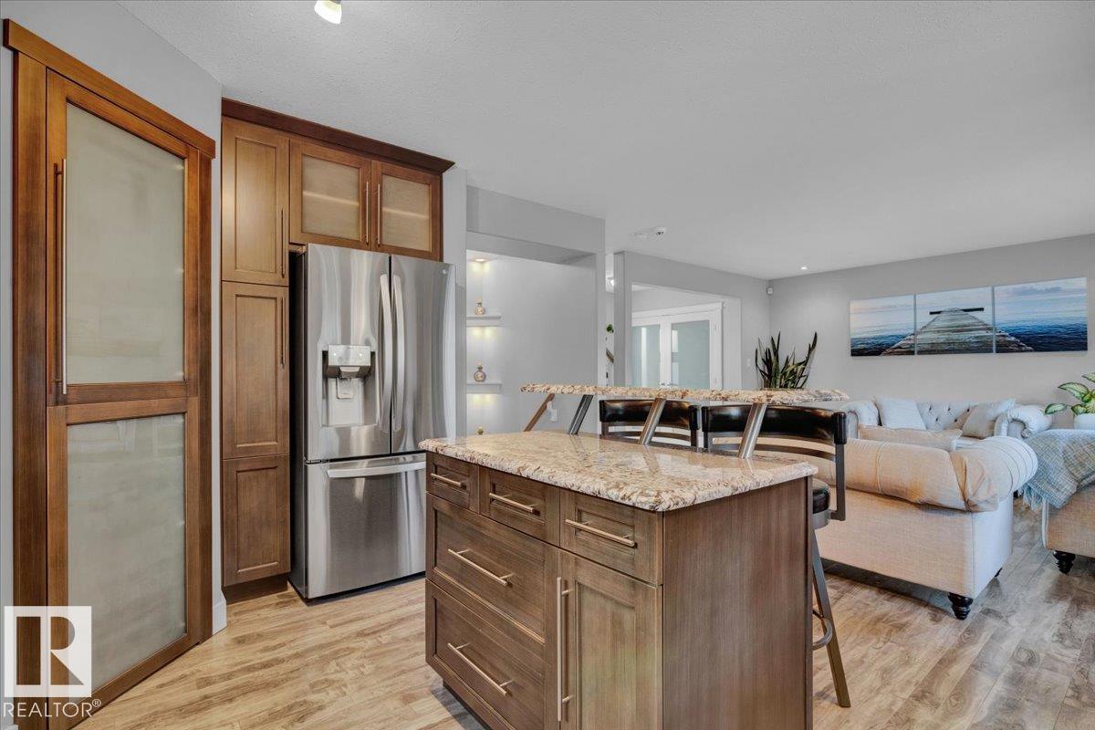 Fifth View of 1808 37 Avenue, Wild Rose, Edmonton, Alberta, T6T 1S6