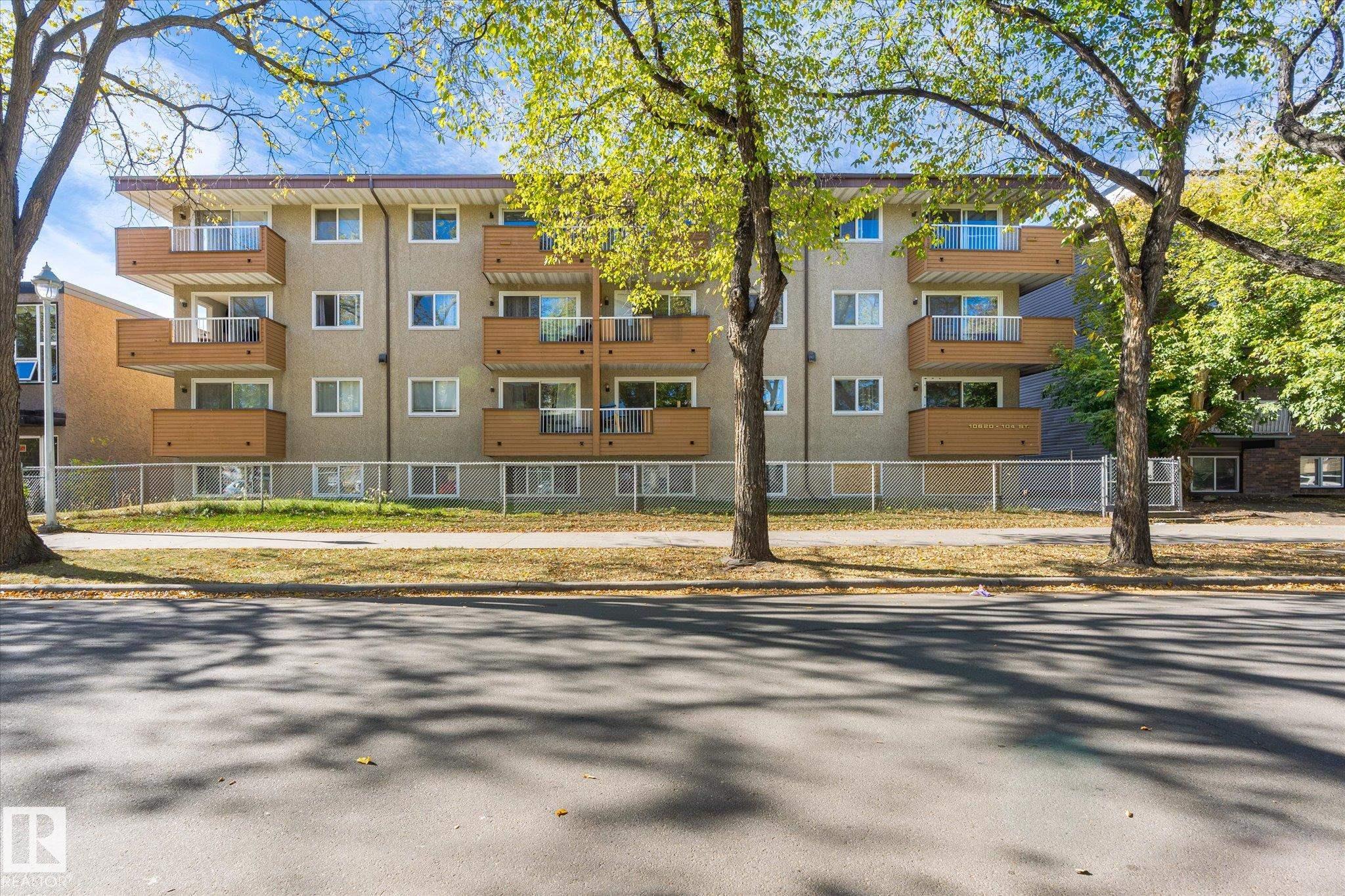 Third View of 202 10620 104 Street, Central Mcdougall, Edmonton, Alberta, T5H 2W2