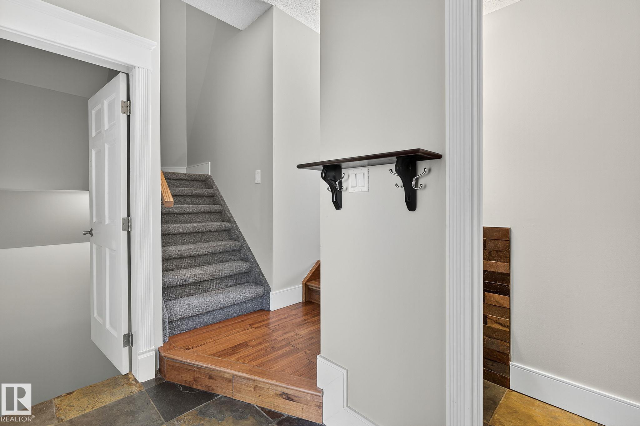 Fourth View of 146 CALLINGWOOD Place, Callingwood South, Edmonton, Alberta, T5T 8C6