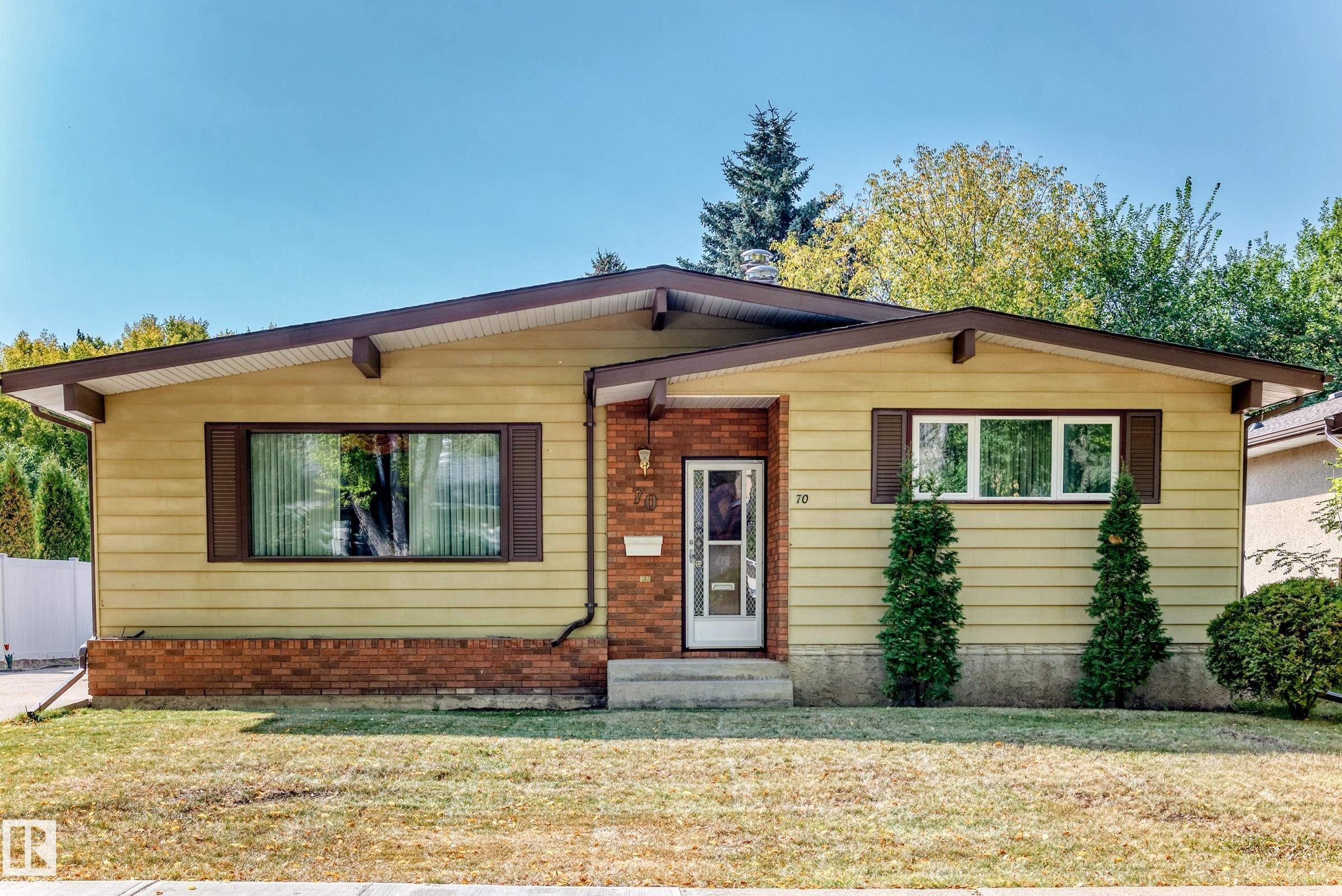 70 FLEETWOOD Crescent, E4459744, Alberta,