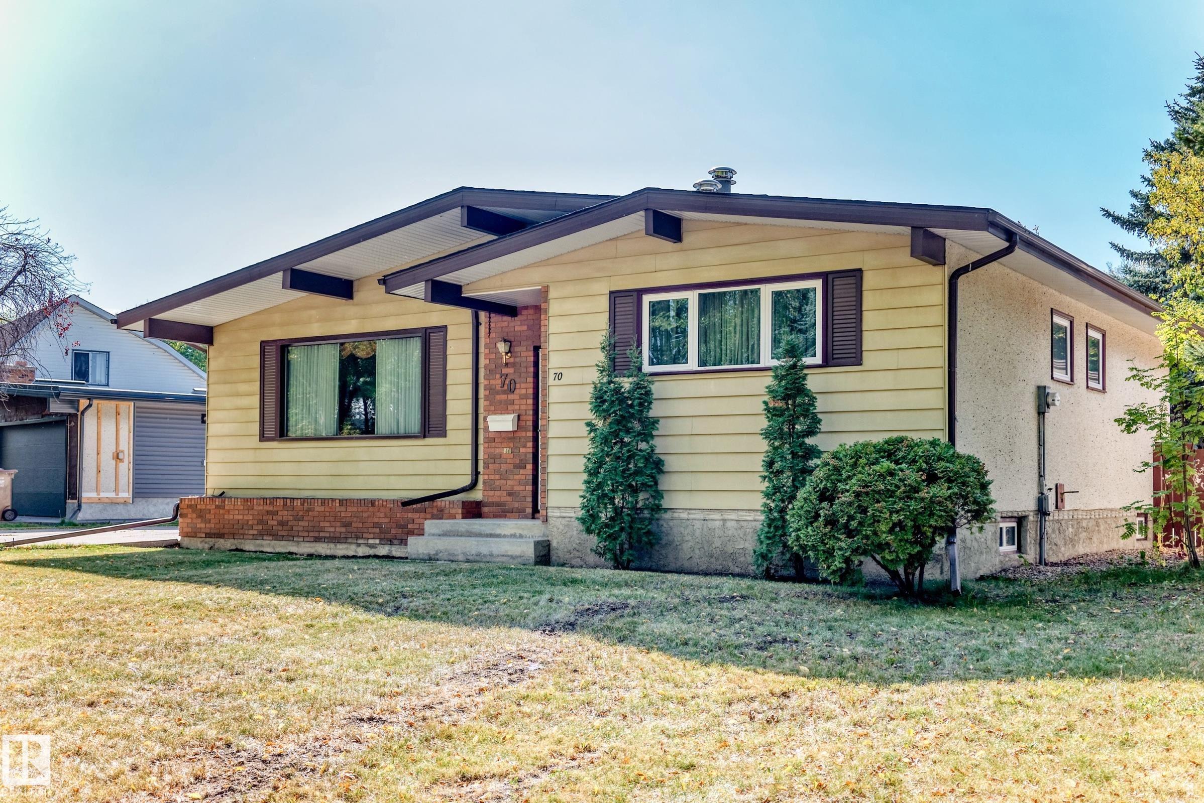 Third View of 70 FLEETWOOD Crescent, Forest Lawn (St. Albert), St. Albert, Alberta, T8N 1R5