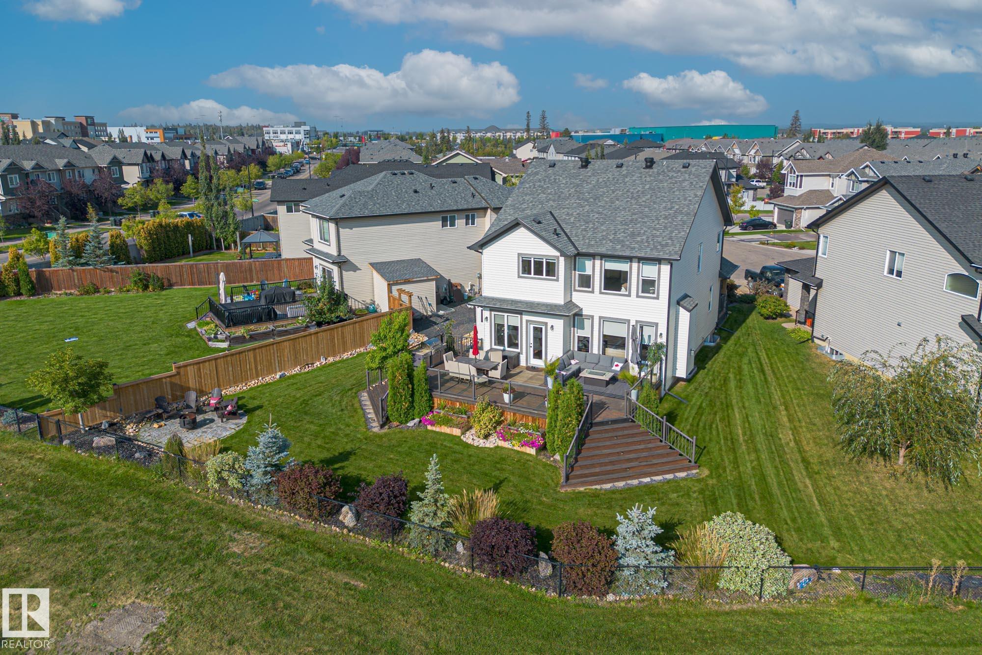 Second View of 10 MEADOWLAND Gardens, McLaughlin_SPGR, Spruce Grove, Alberta, T7X 0N3
