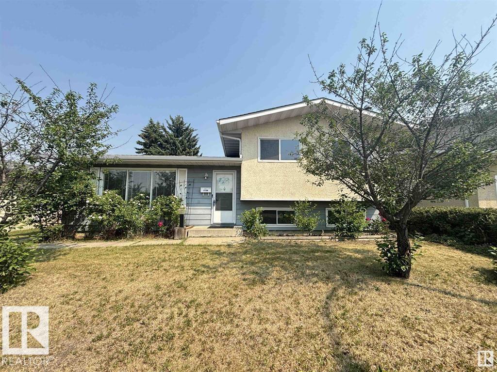 Second View of Royal Gardens (Edmonton), Edmonton, Alberta, T6J 0R1