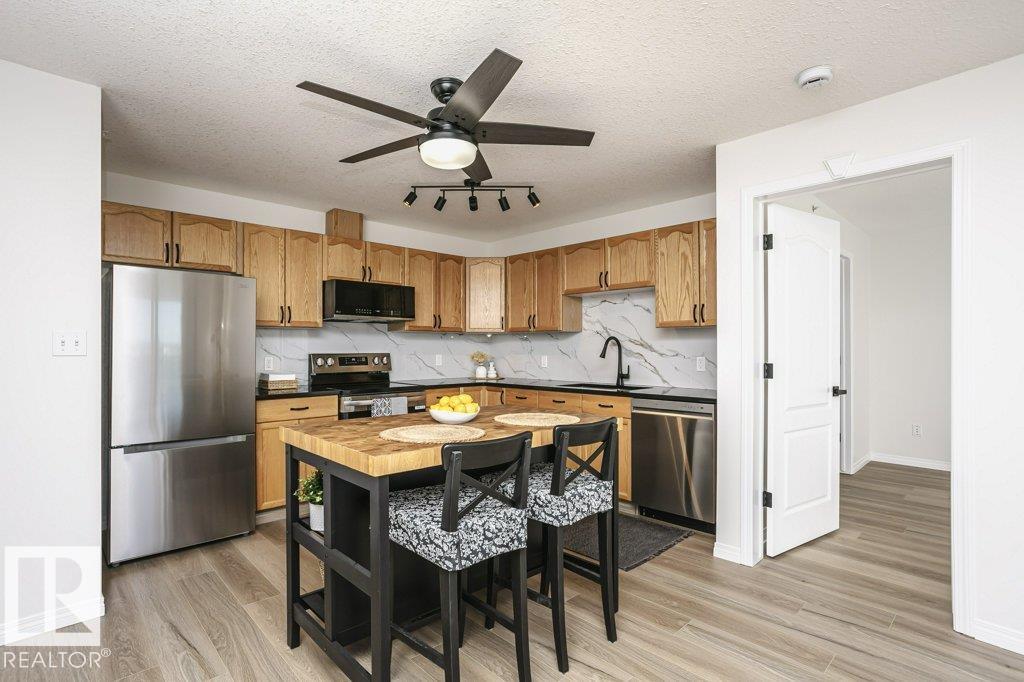 Third View of 405 4703 43 Avenue, Meridian Heights, Stony Plain, Alberta, T7Z 2S7