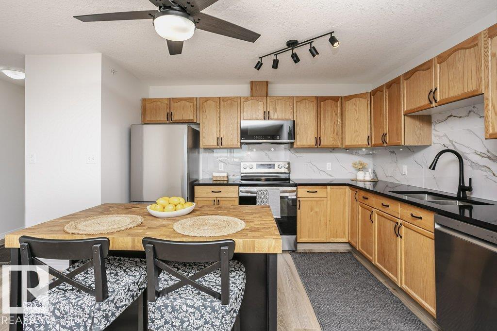 Fifth View of 405 4703 43 Avenue, Meridian Heights, Stony Plain, Alberta, T7Z 2S7