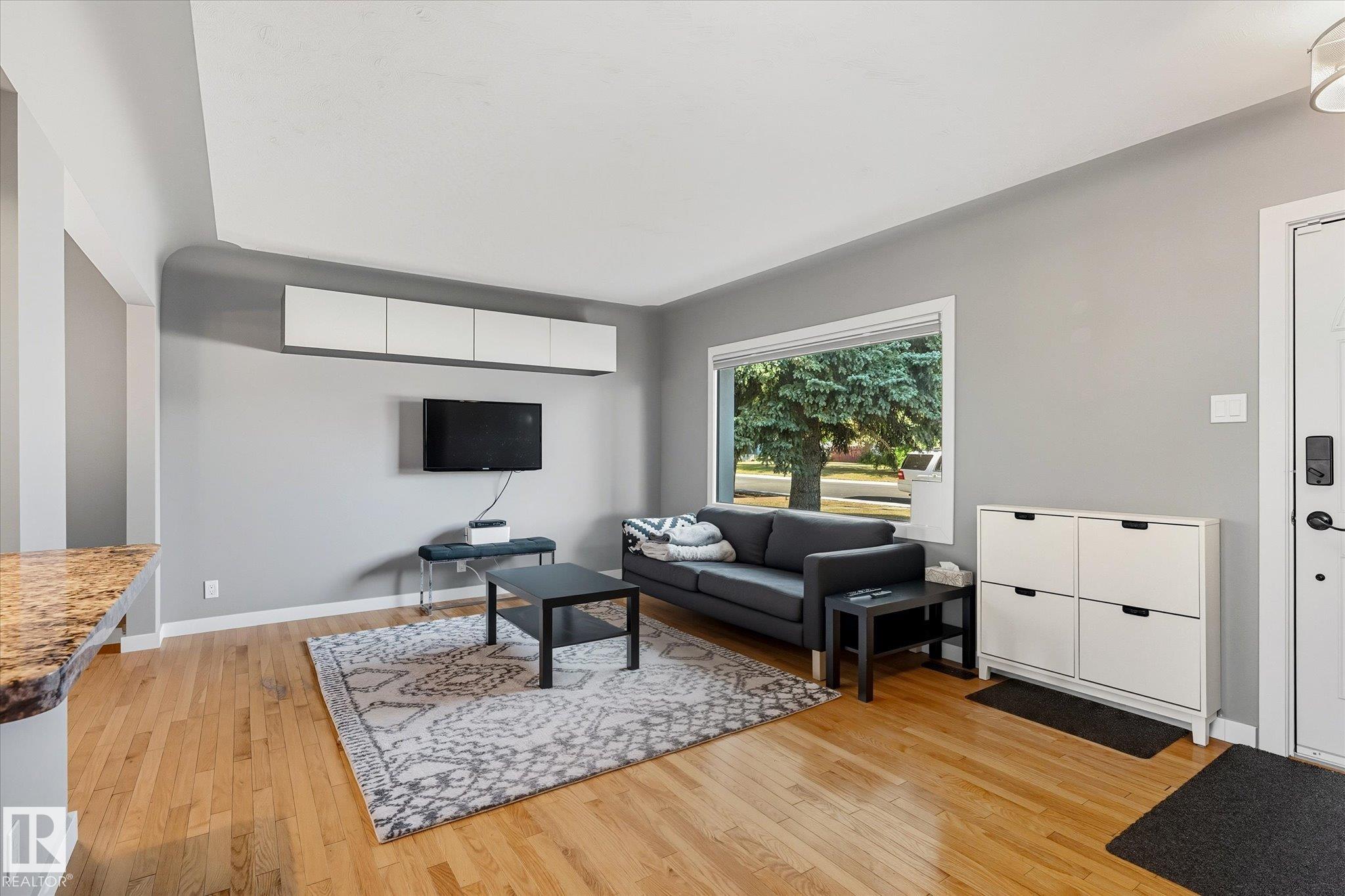 Fifth View of 10724 67 Street, Capilano, Edmonton, Alberta, T6A 2S2